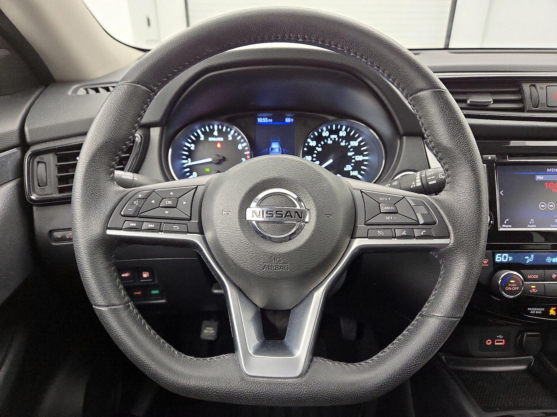 Thumbnail: 2019 Nissan Rogue - 10
