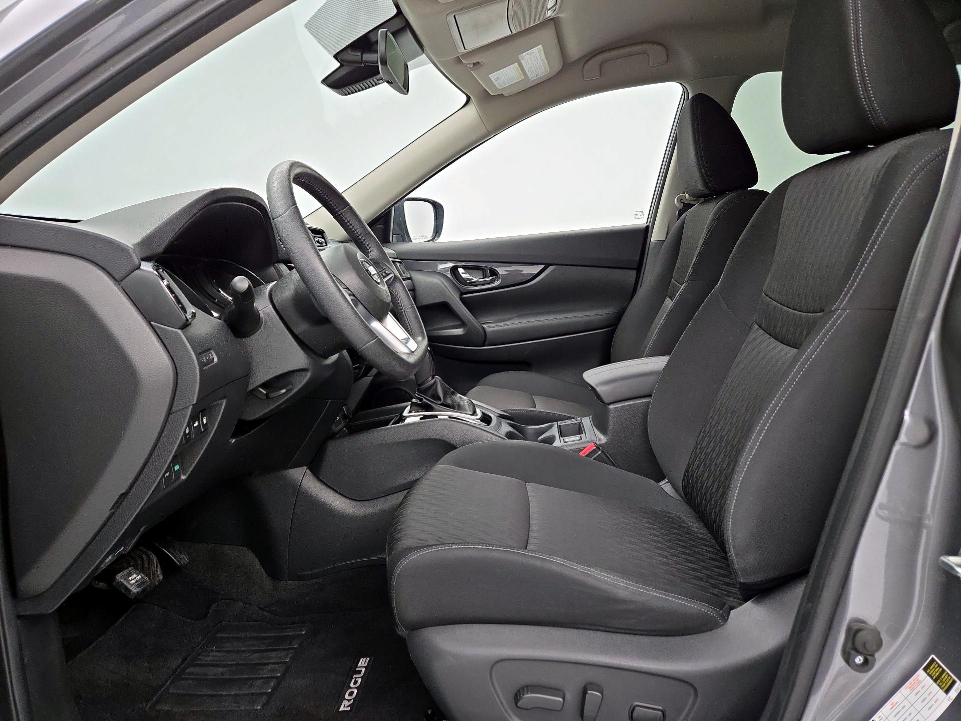 Thumbnail: 2019 Nissan Rogue - 11