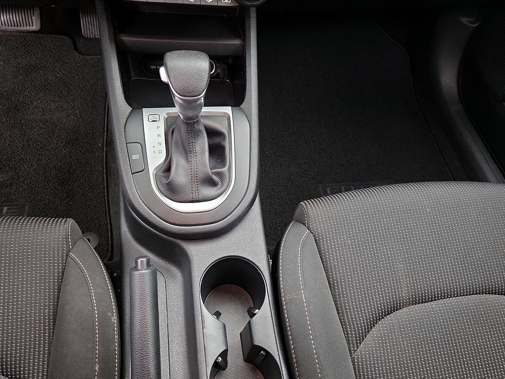 Thumbnail: 2019 Kia Forte - 17