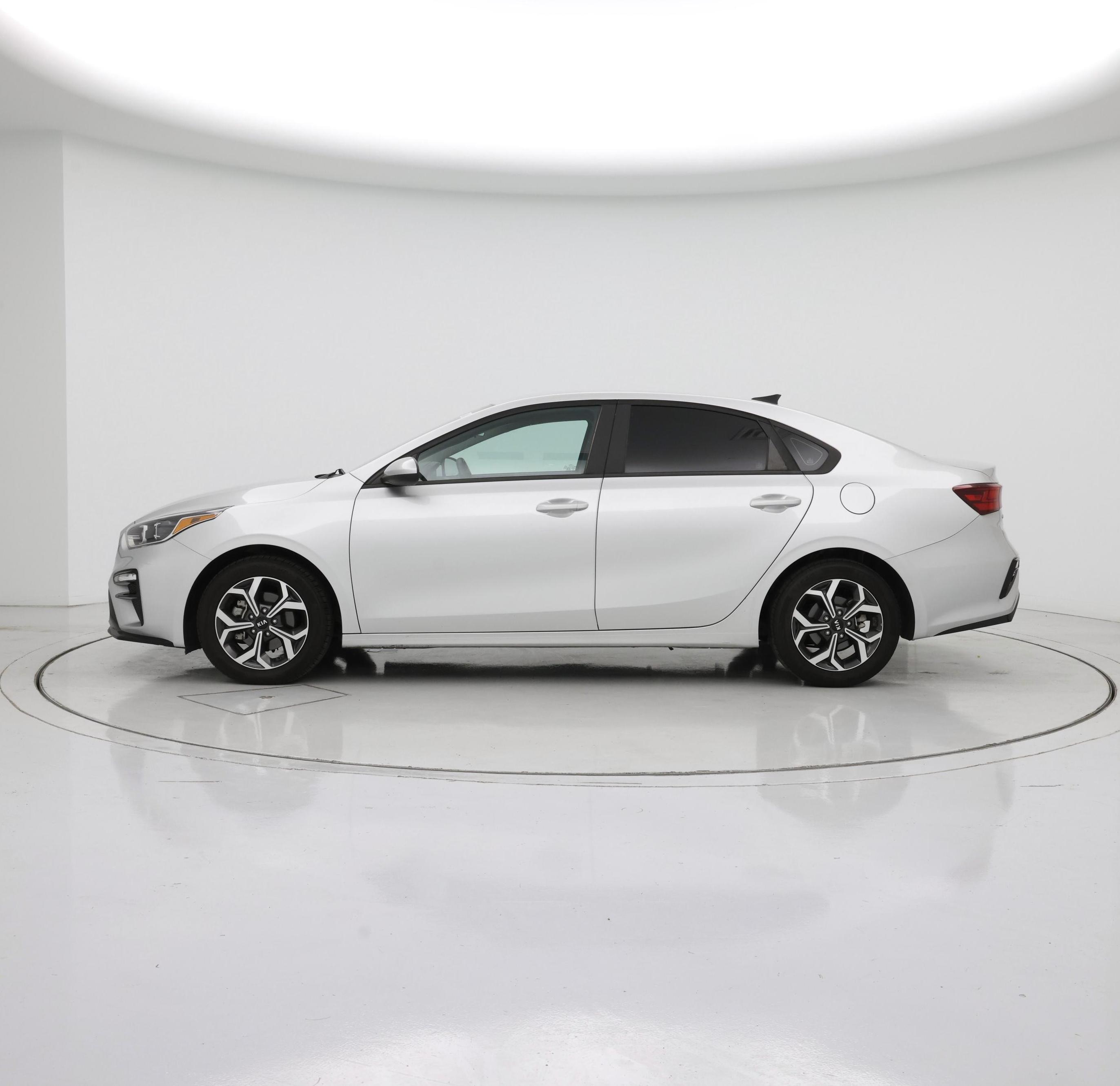 Thumbnail: 2019 Kia Forte - 3