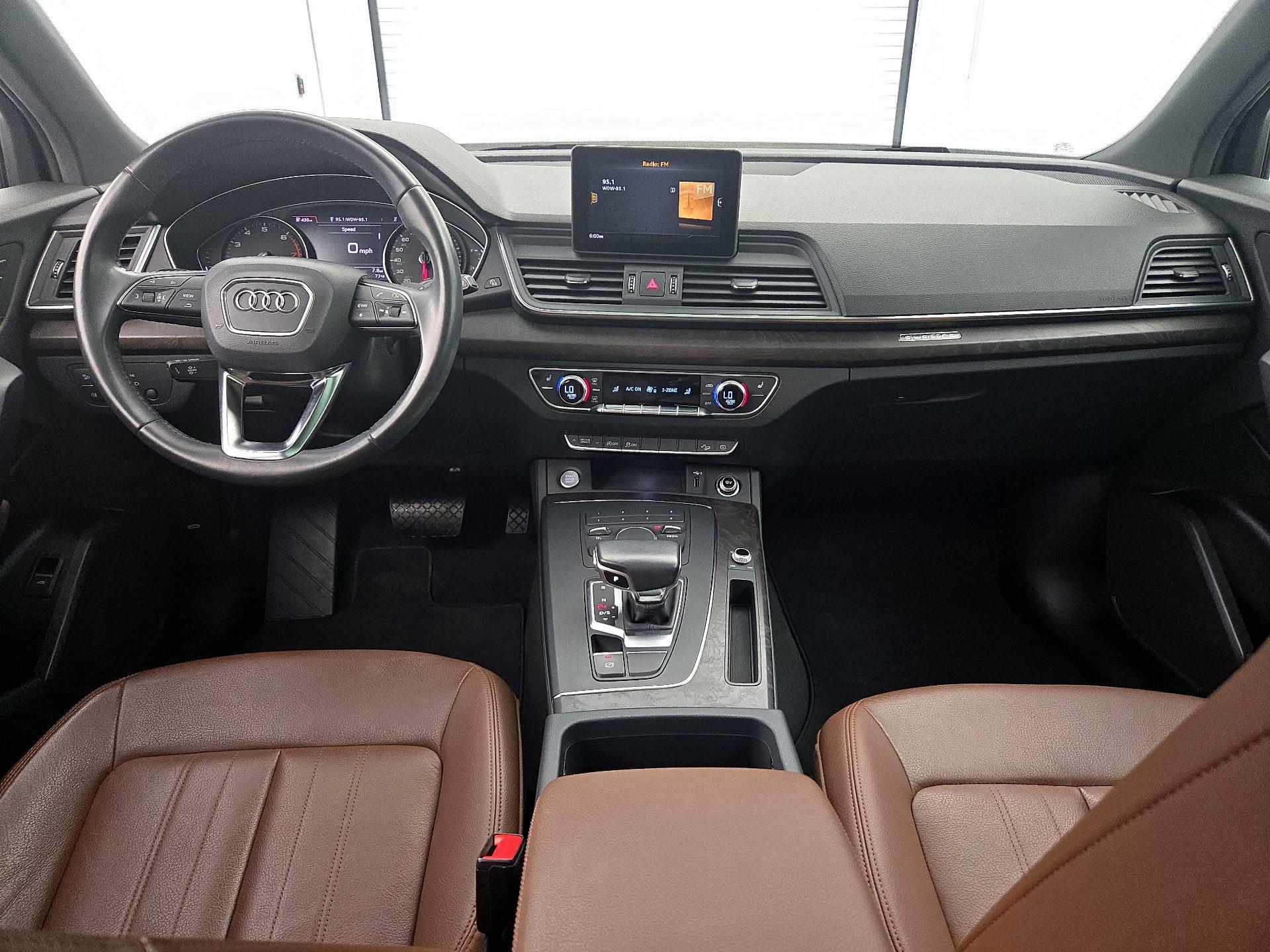 Thumbnail: 2019 Audi Q5 - 9