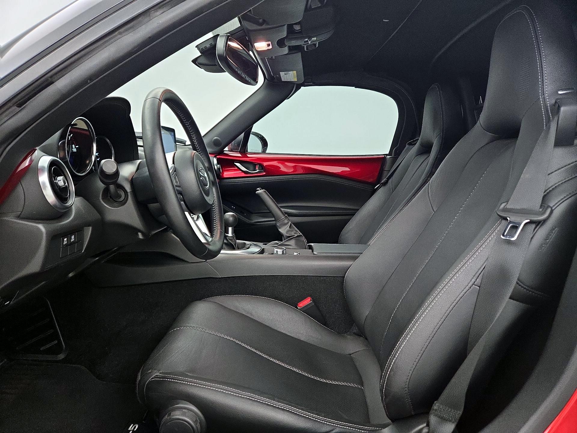 Thumbnail: 2023 Mazda MX-5 Miata - 11