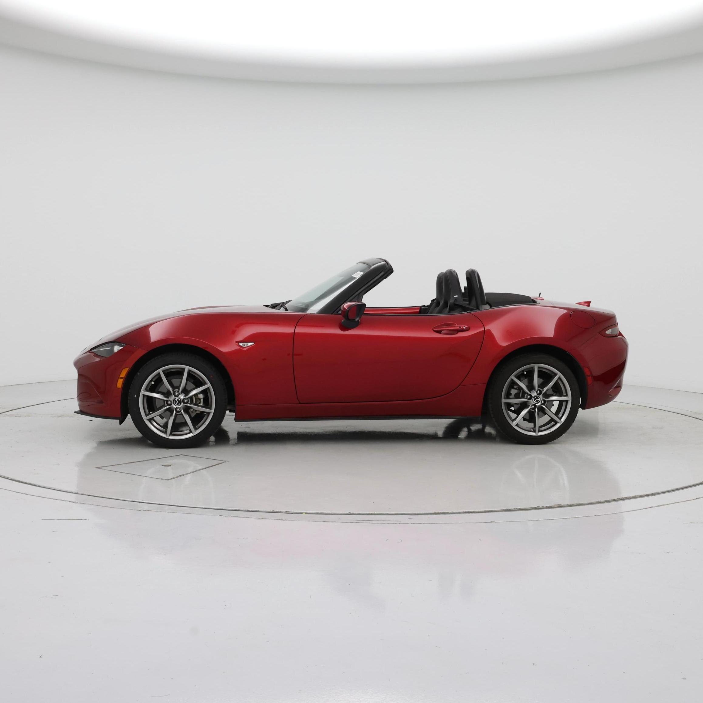 Thumbnail: 2023 Mazda MX-5 Miata - 3