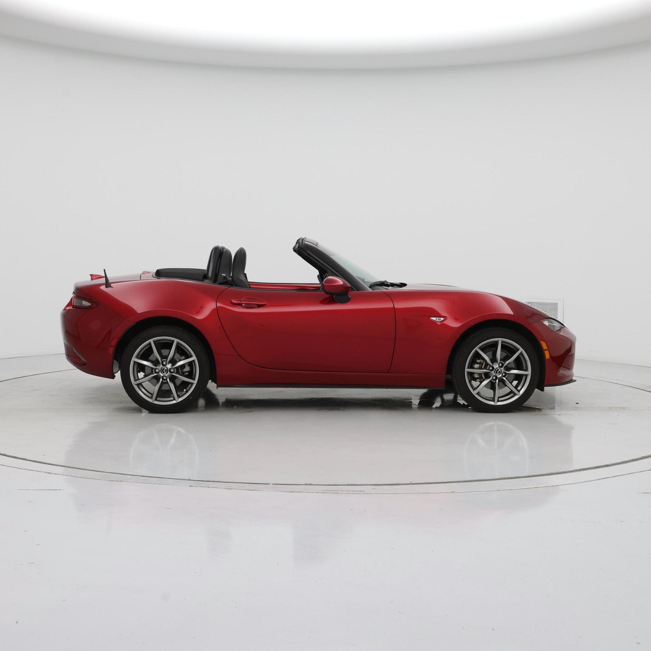 Thumbnail: 2023 Mazda MX-5 Miata - 7