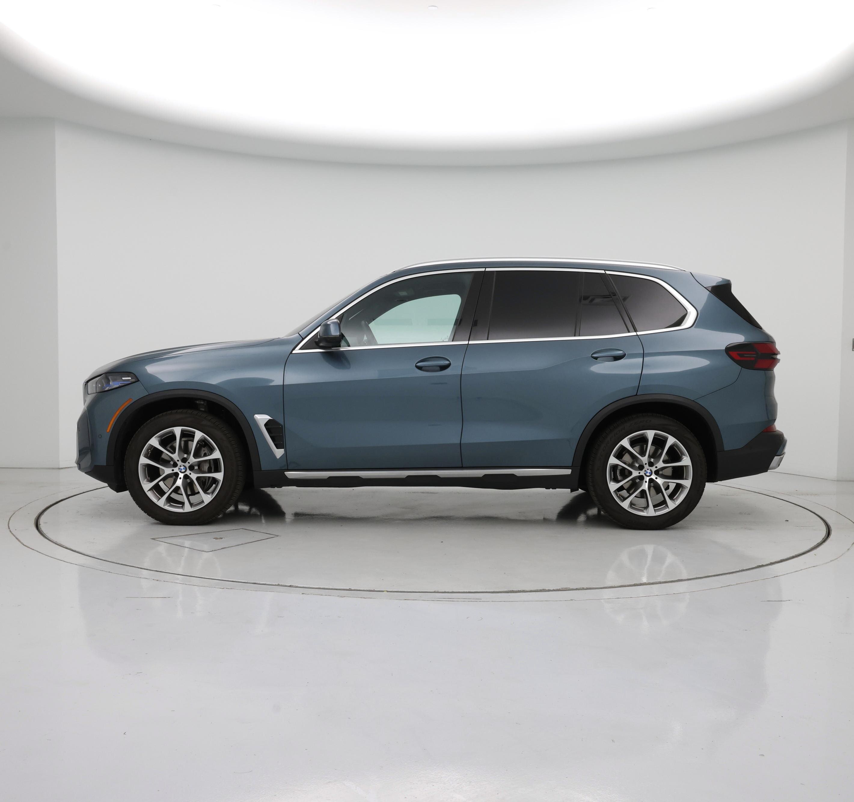 Thumbnail: 2024 BMW X5 - 3