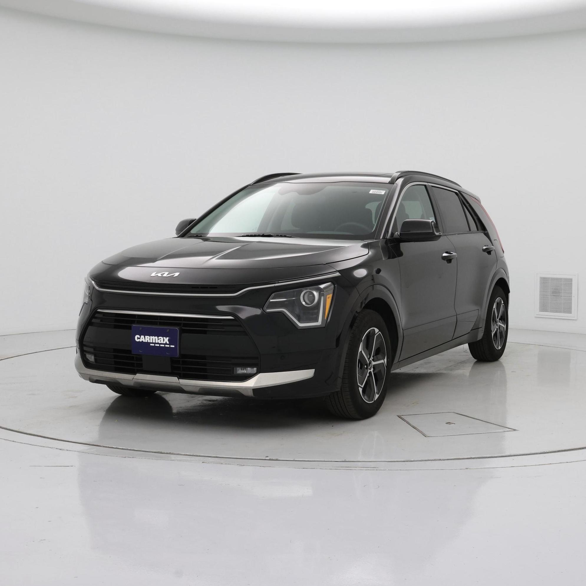 Thumbnail: 2023 Kia Niro - 4