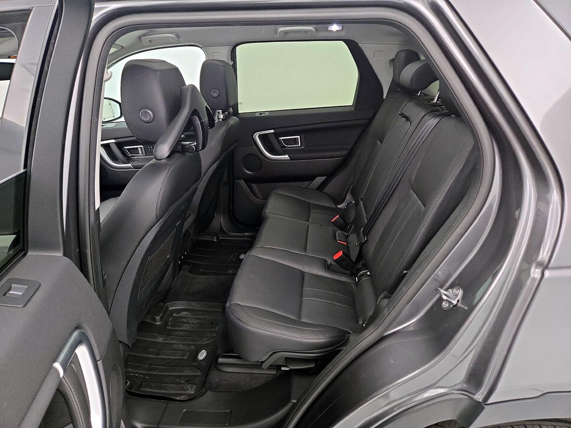 Thumbnail: 2019 Land Rover Discovery Sport - 20