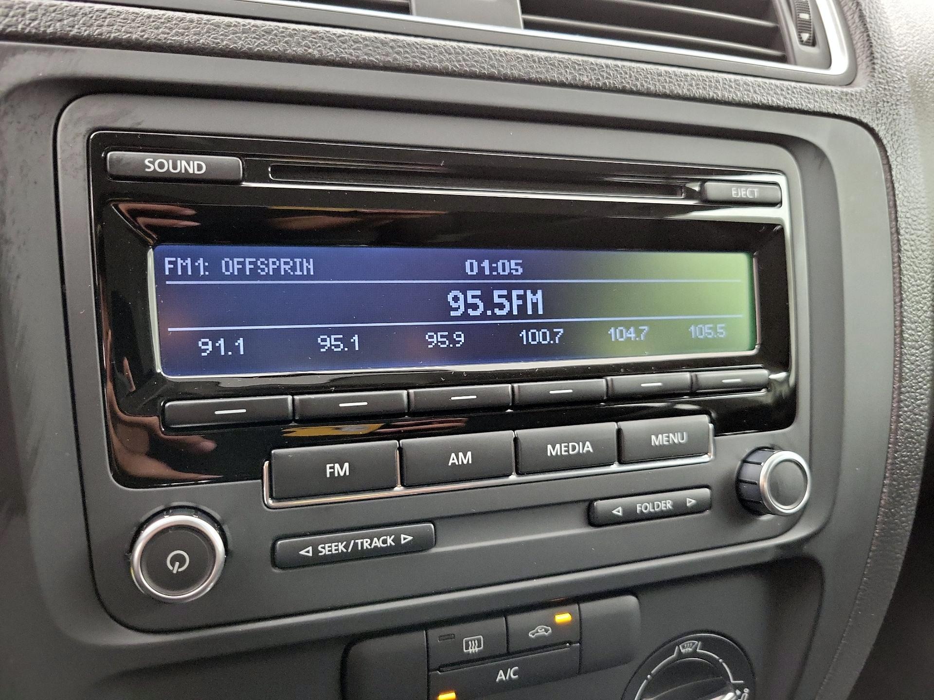 Thumbnail: 2014 Volkswagen Jetta - 14