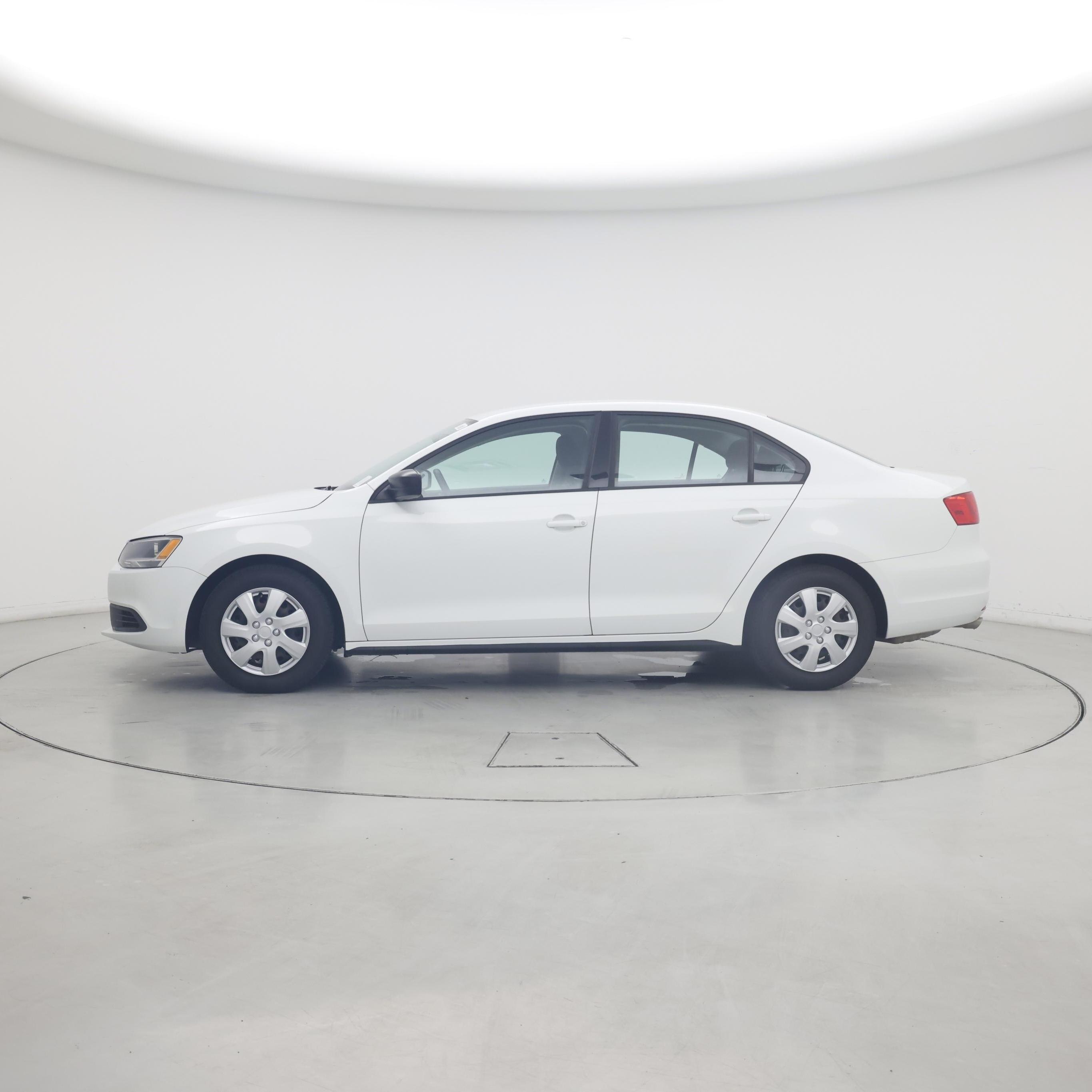 Thumbnail: 2014 Volkswagen Jetta - 3