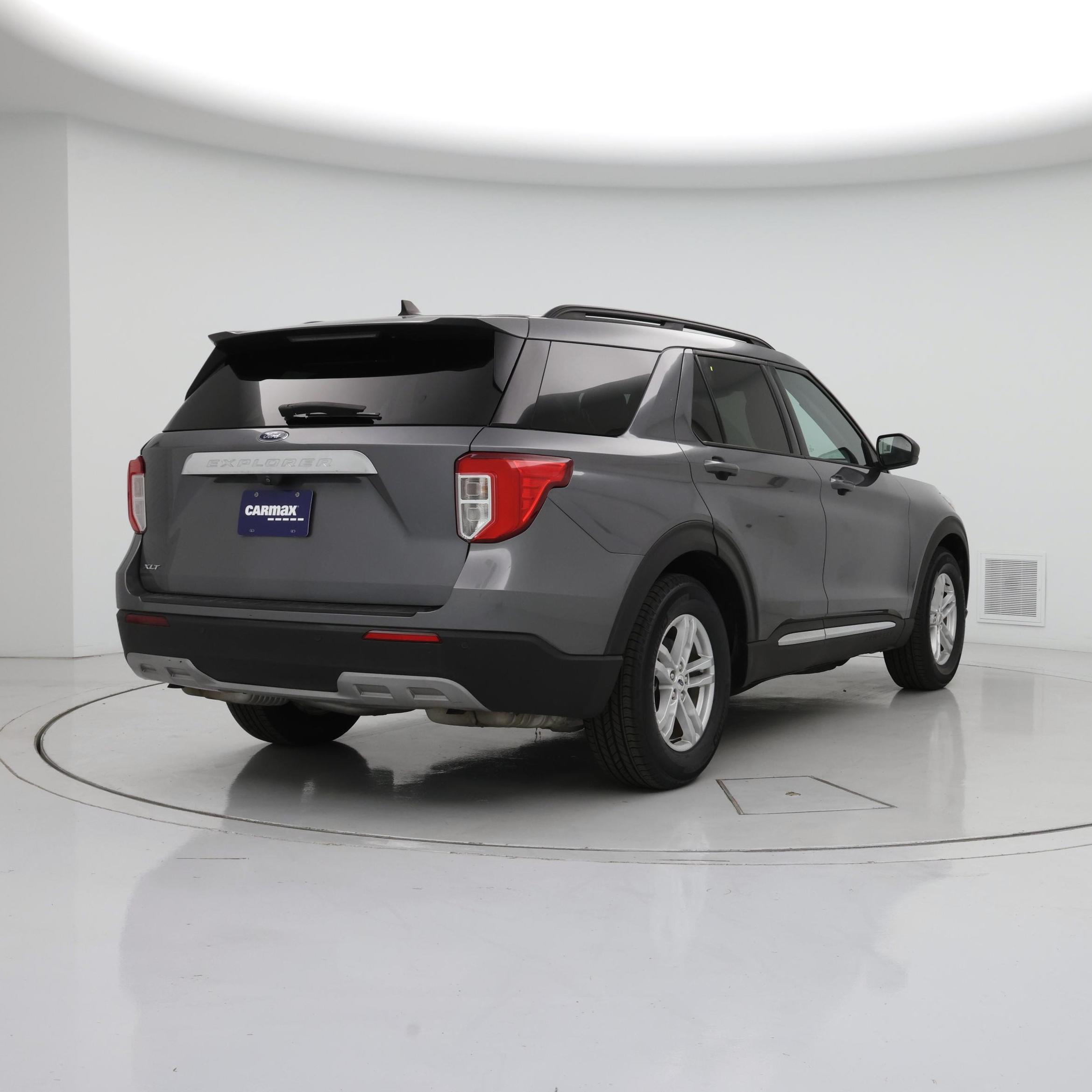 Thumbnail: 2021 Ford Explorer - 8