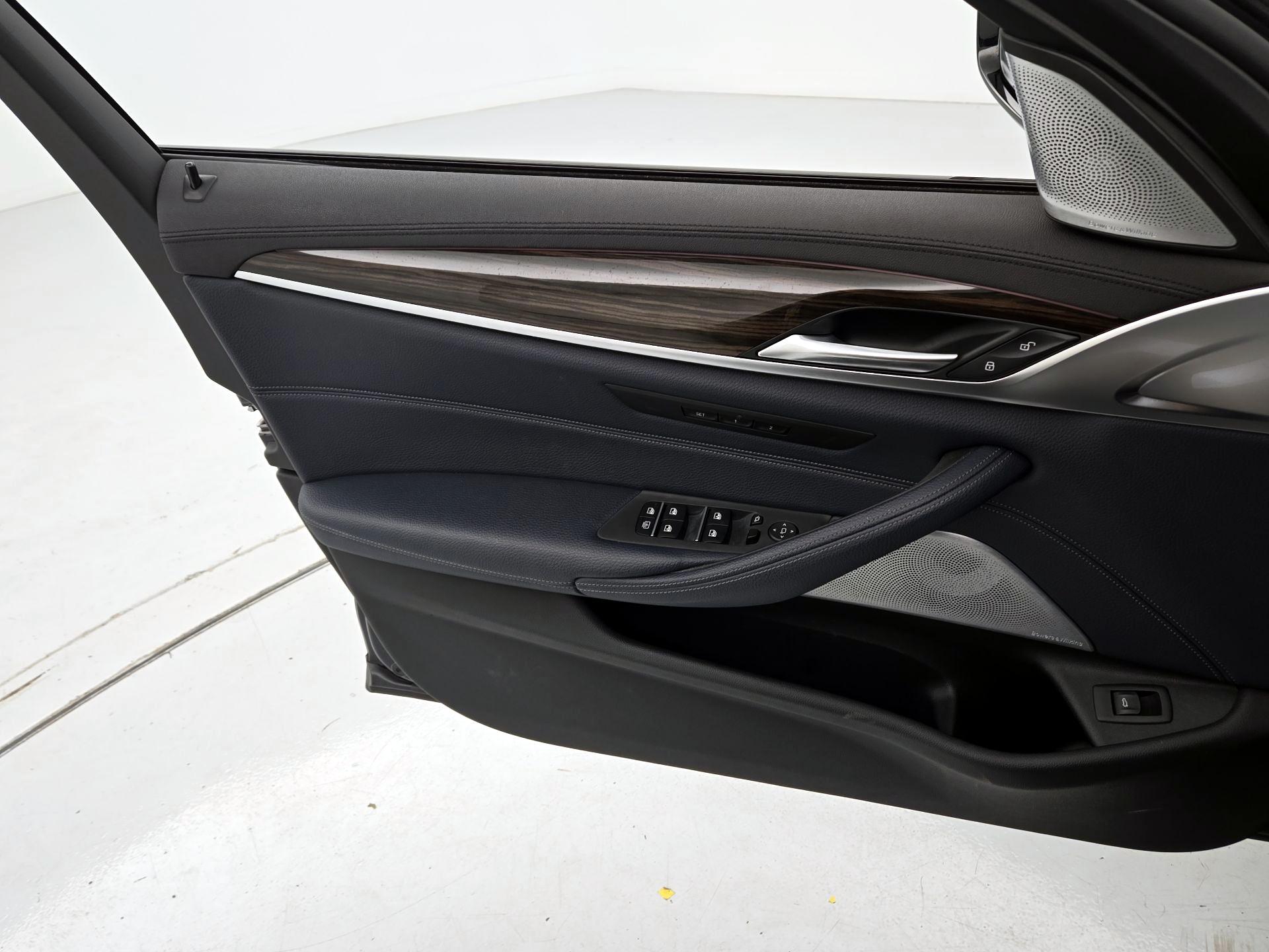 Thumbnail: 2019 BMW 5 Series - 12