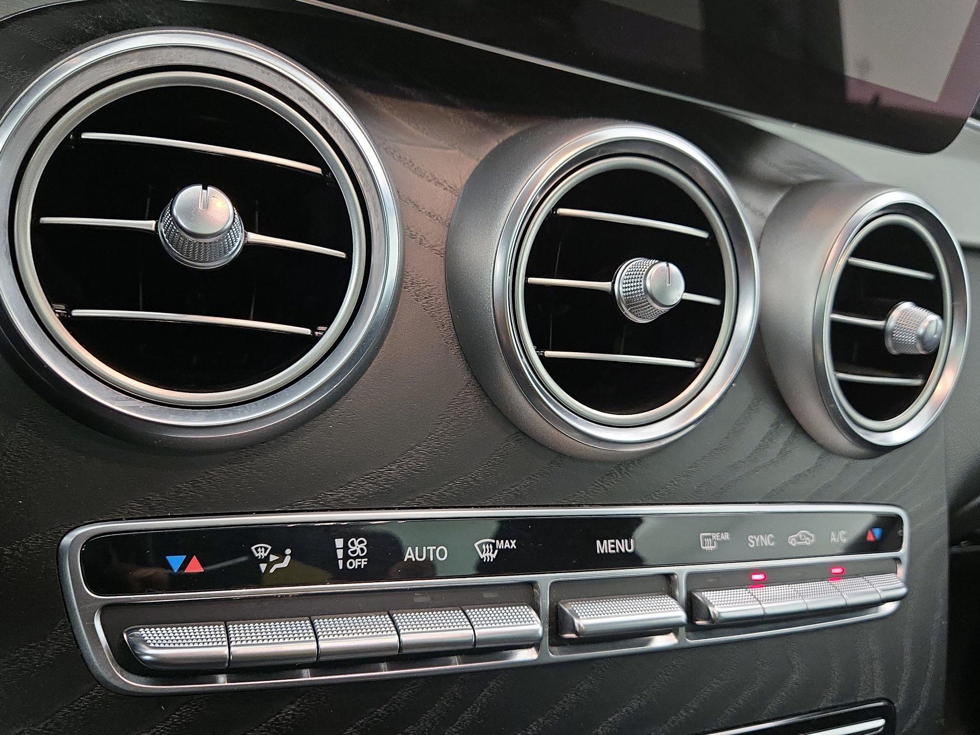 Thumbnail: 2021 Mercedes-Benz GLC - 16
