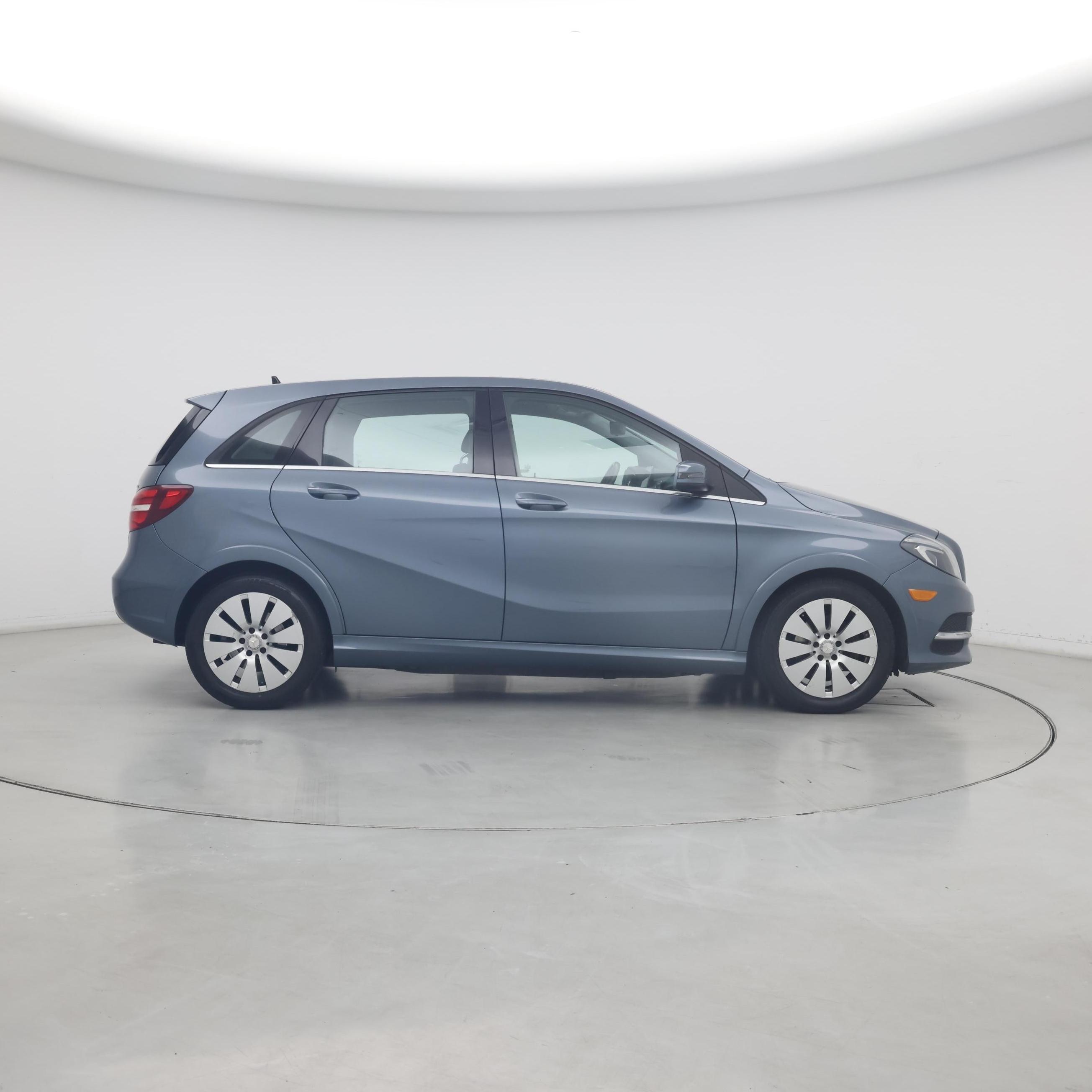 Thumbnail: 2015 Mercedes-Benz B-Class - 7