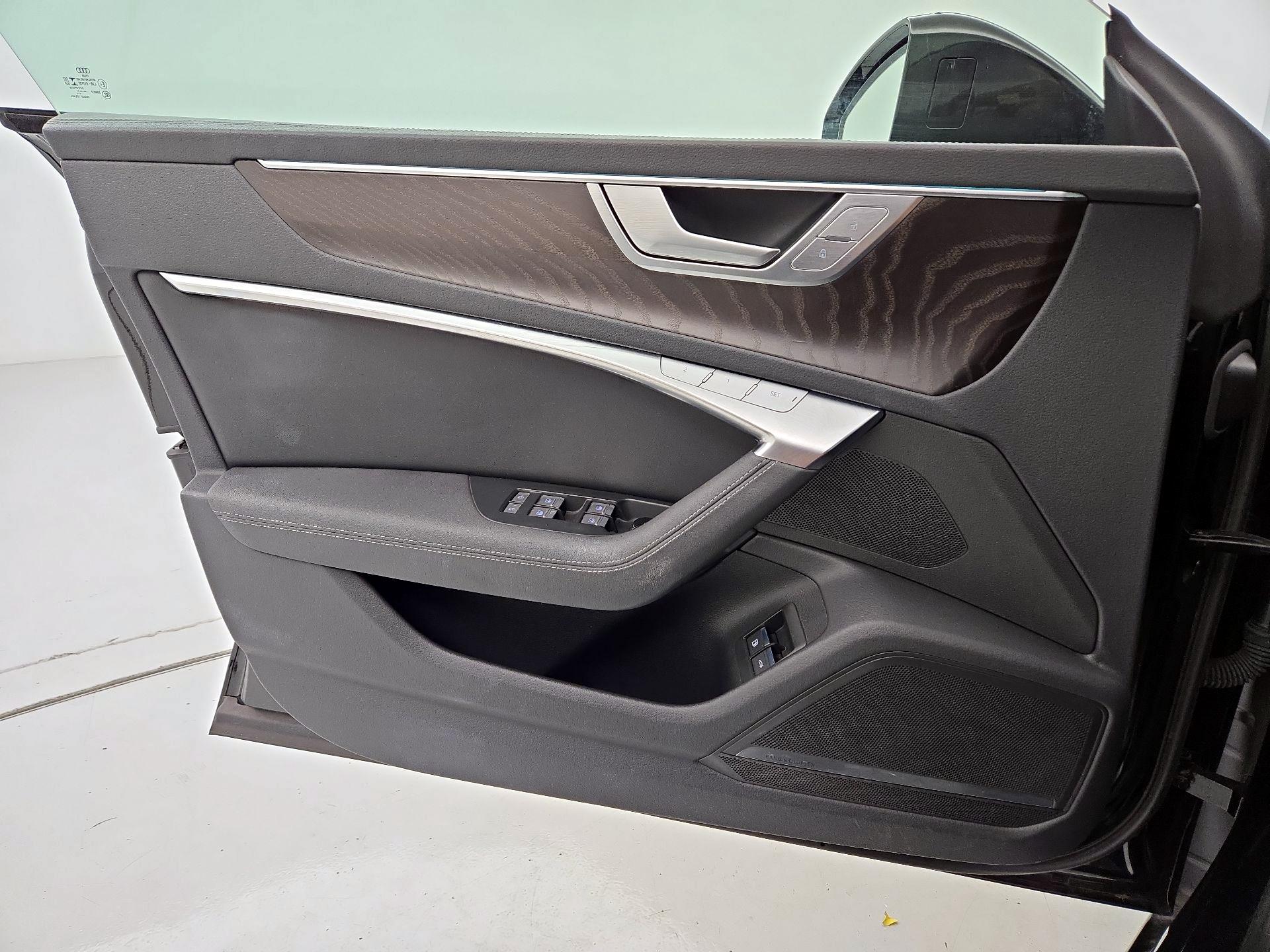 Thumbnail: 2021 Audi A7 - 12