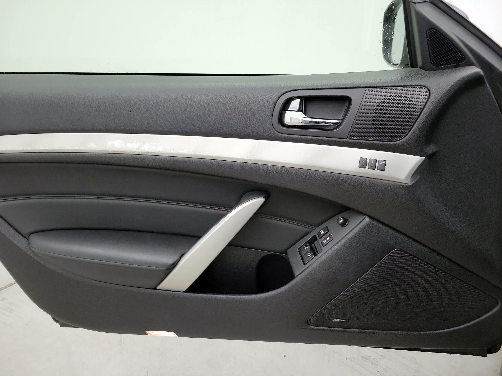 Thumbnail: 2013 INFINITI G37 - 12