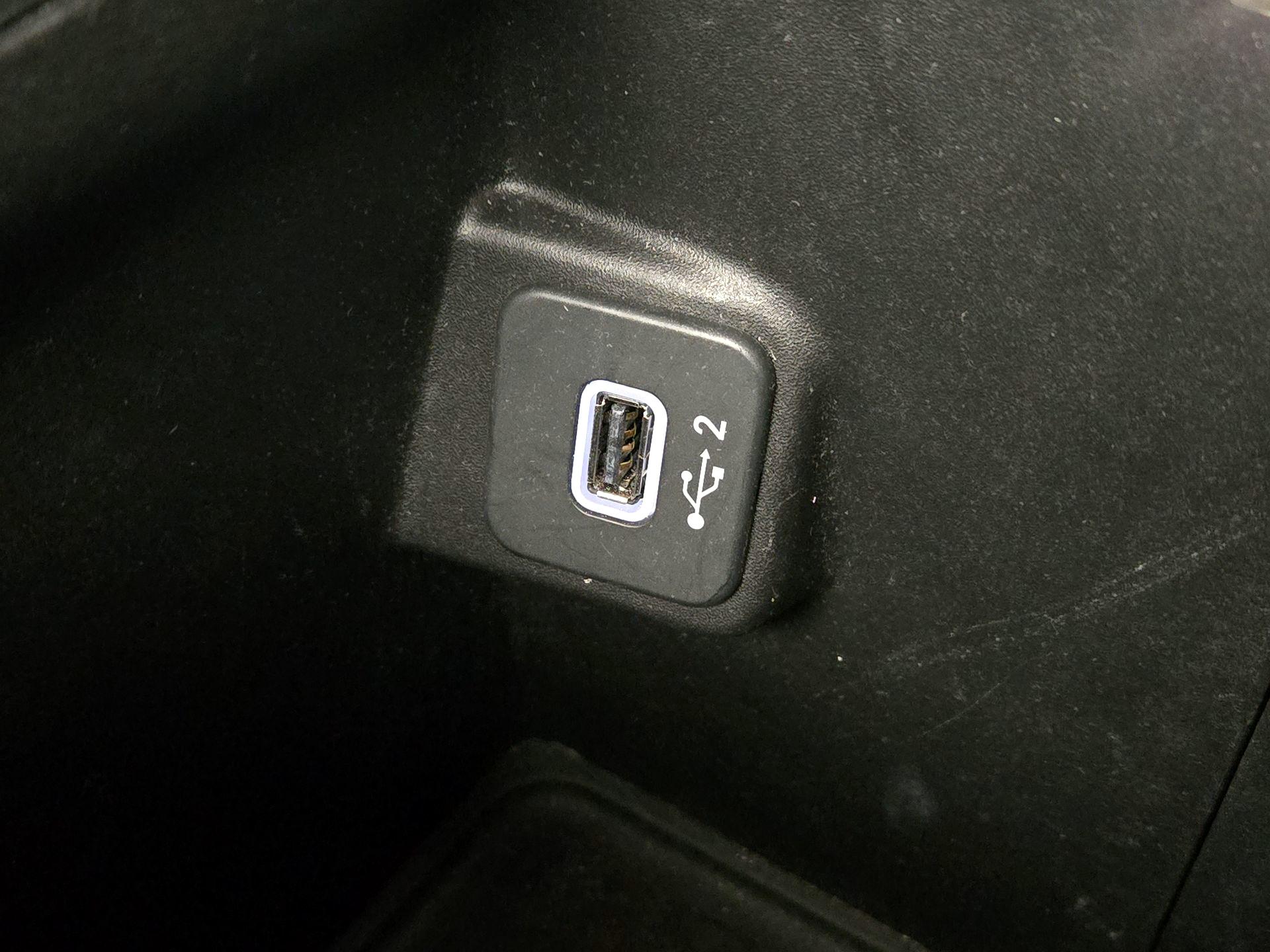 Thumbnail: 2021 Jeep Wrangler - 18