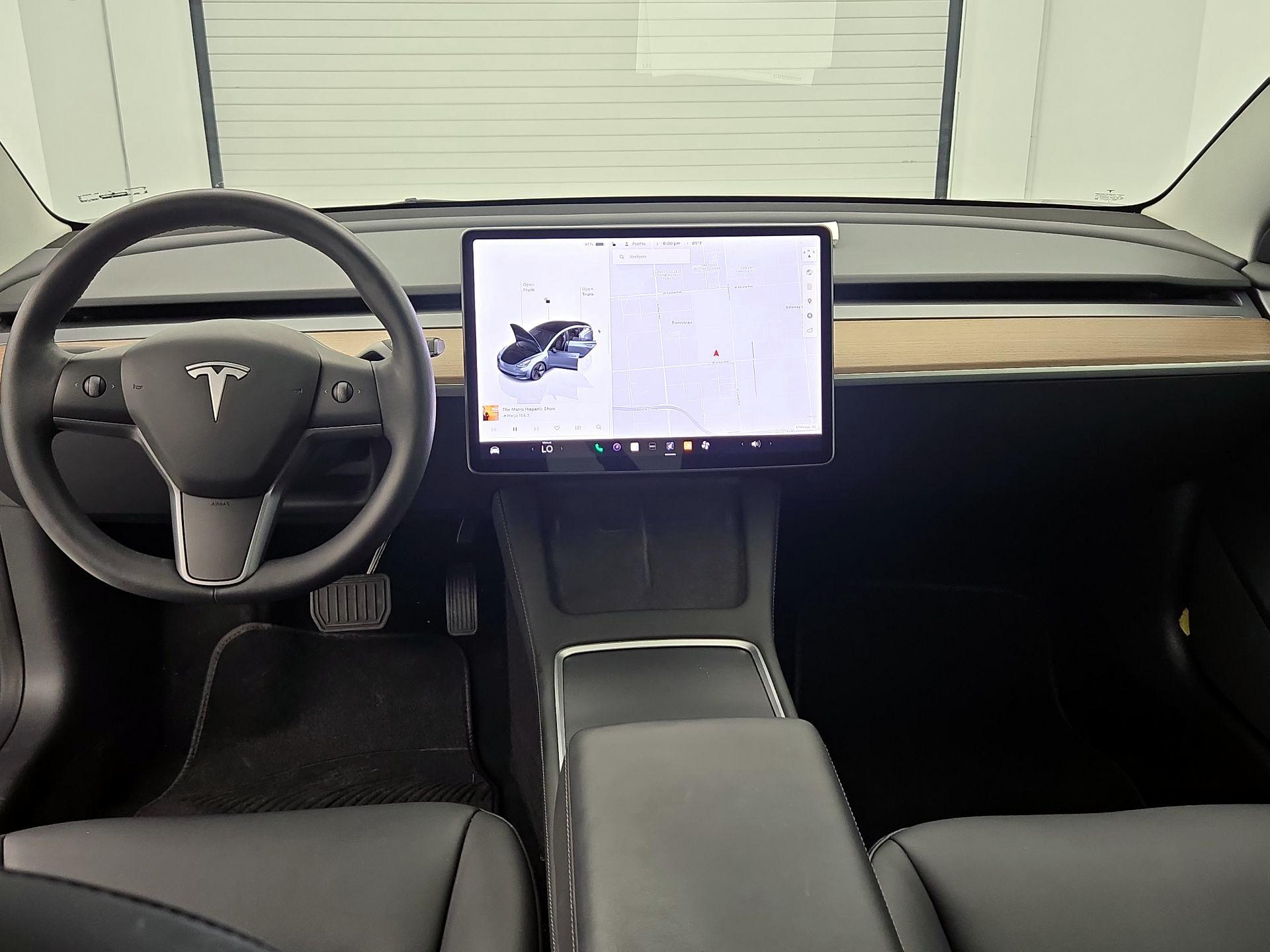 Thumbnail: 2023 Tesla Model 3 - 9