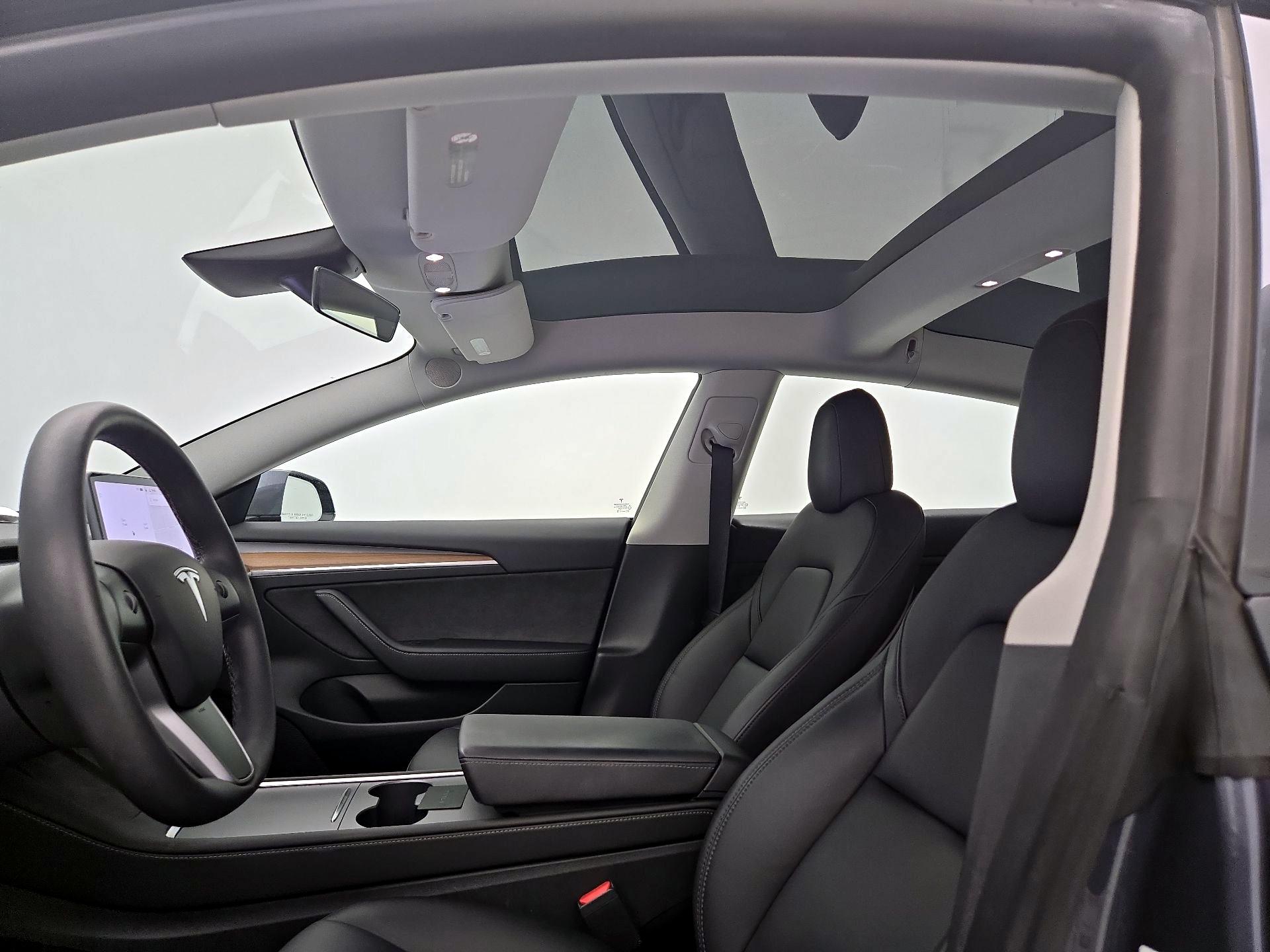 Thumbnail: 2023 Tesla Model 3 - 18
