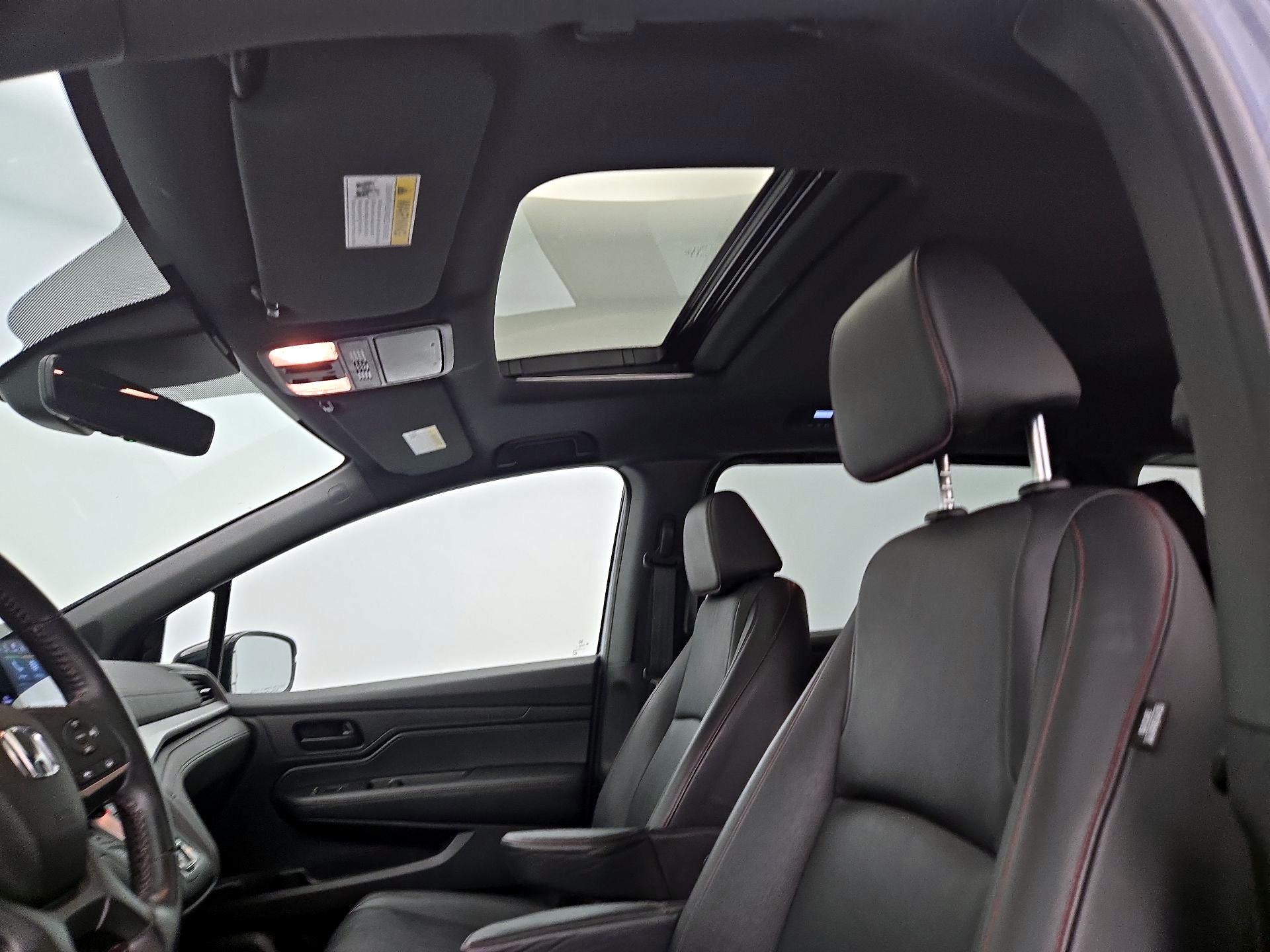 Thumbnail: 2023 Honda Odyssey - 19
