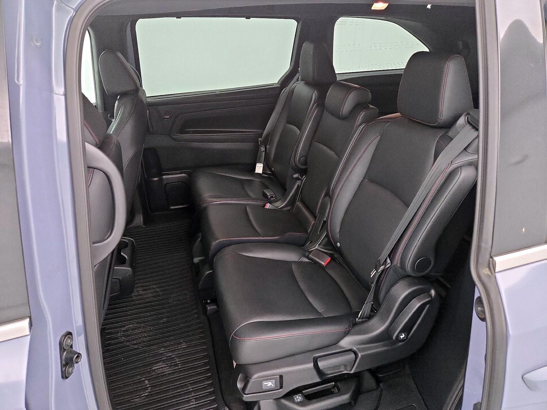 Thumbnail: 2023 Honda Odyssey - 20