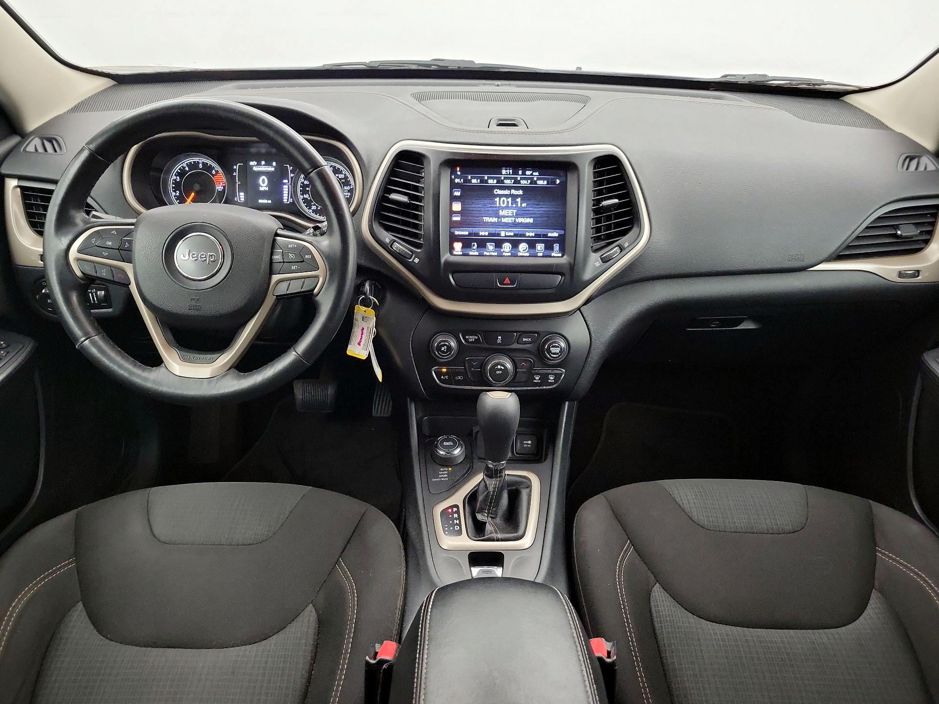 Thumbnail: 2016 Jeep Cherokee - 9