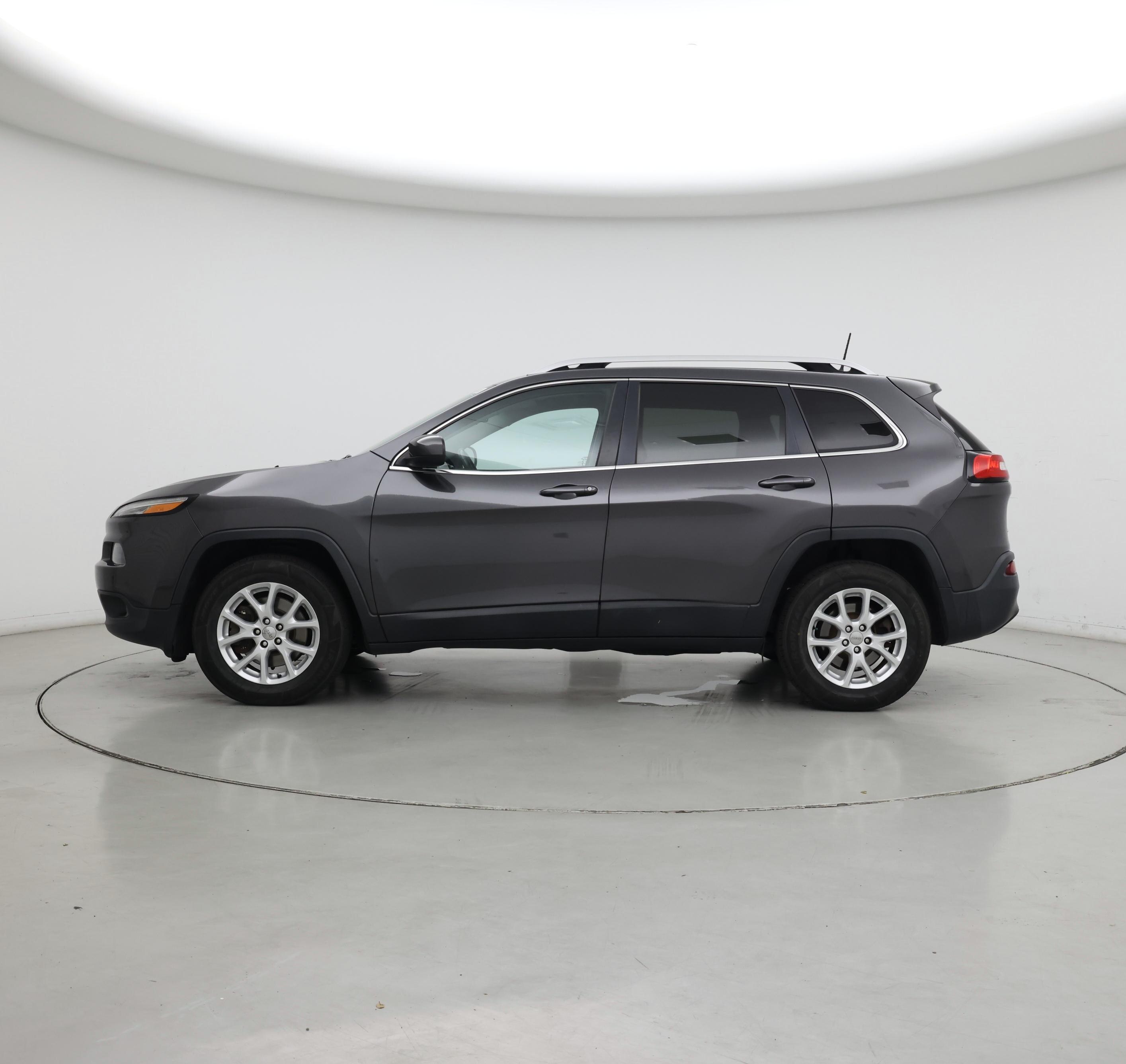 Thumbnail: 2016 Jeep Cherokee - 3