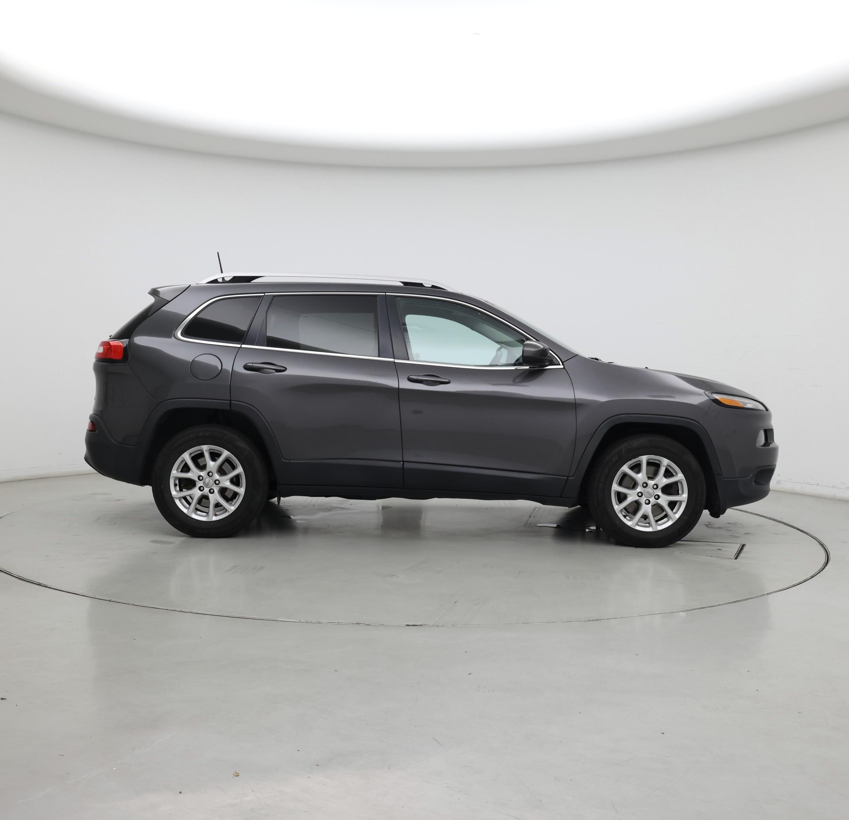 Thumbnail: 2016 Jeep Cherokee - 7