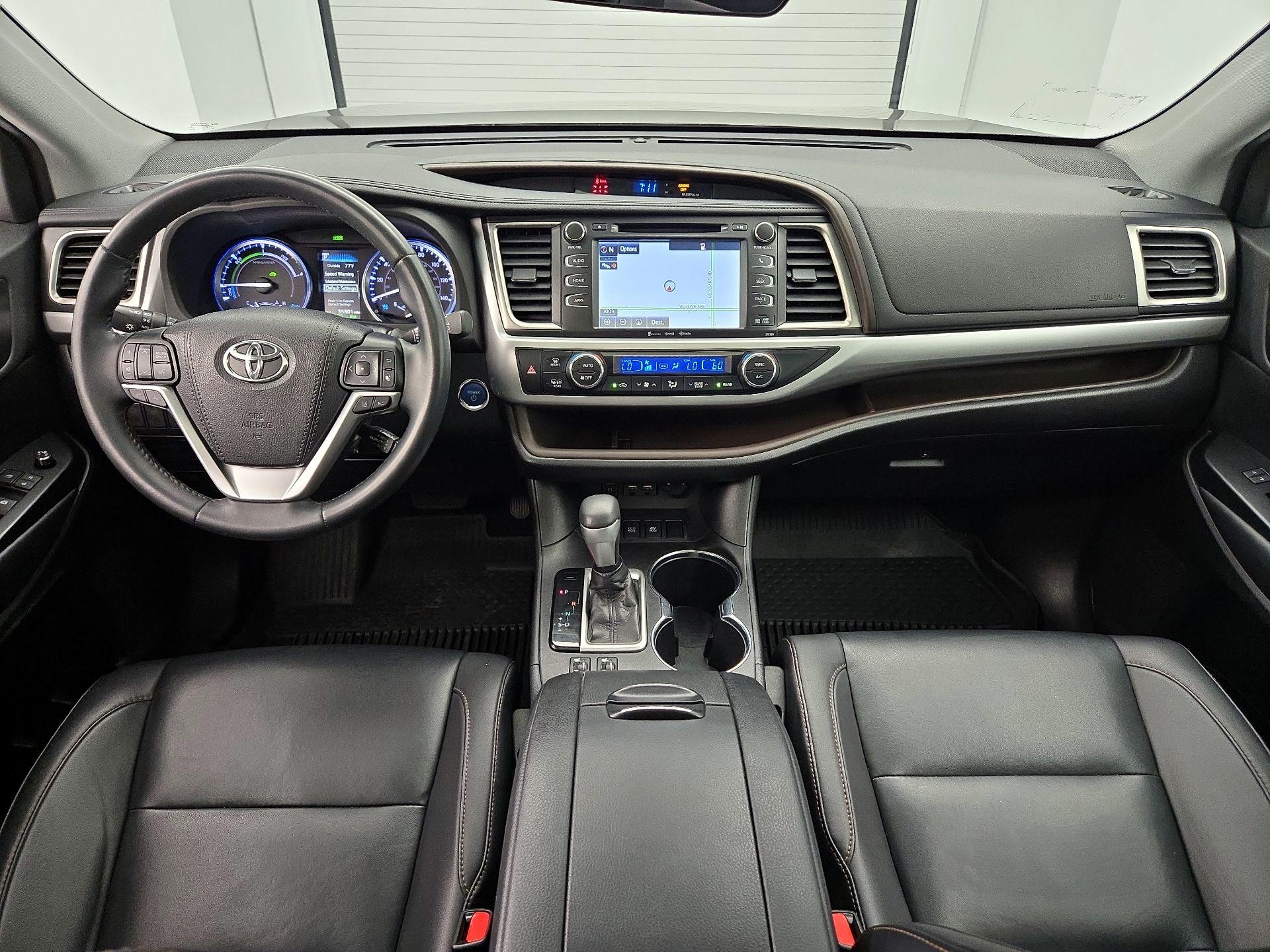 Thumbnail: 2019 Toyota Highlander - 9