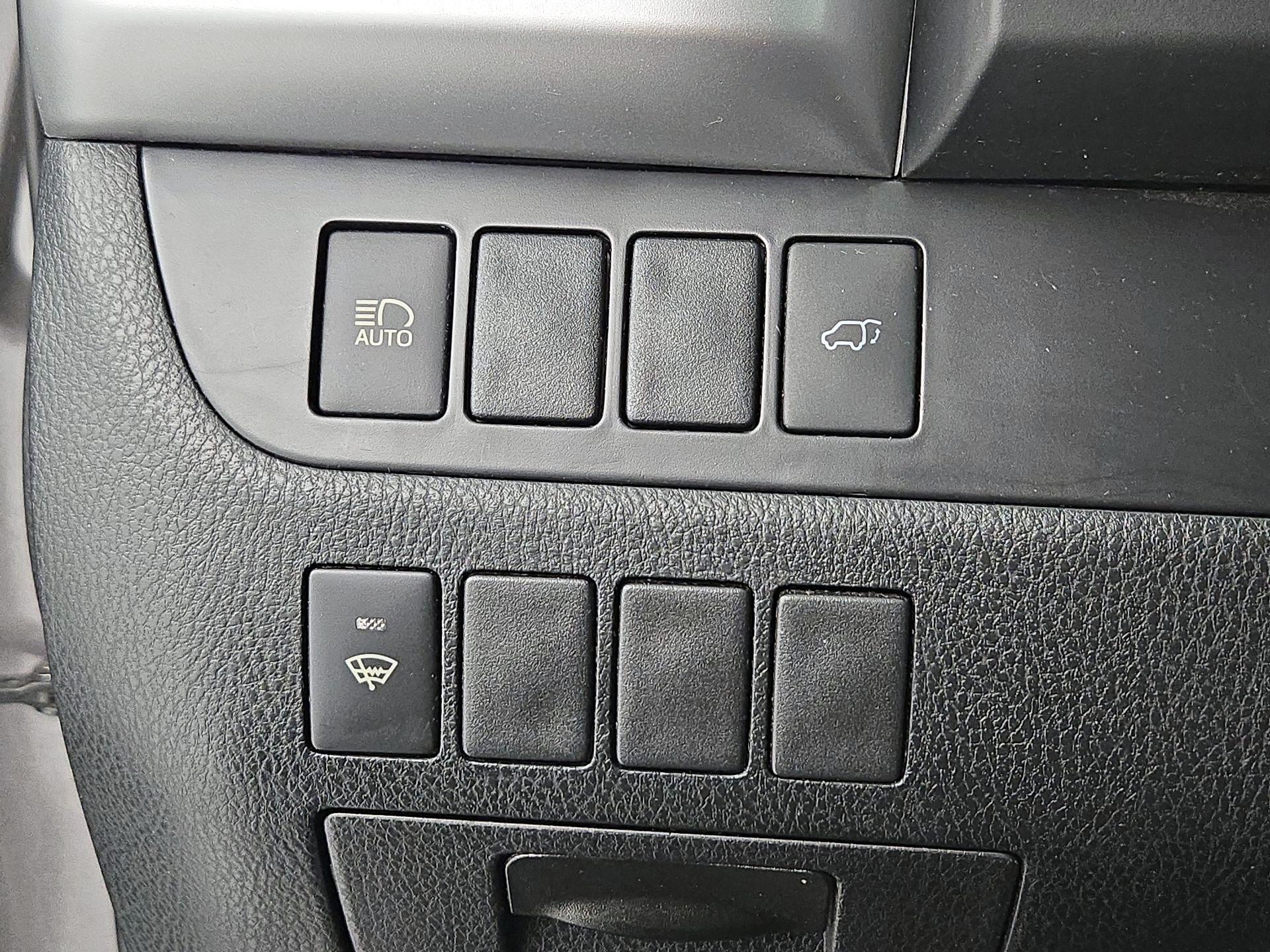 Thumbnail: 2019 Toyota Highlander - 13
