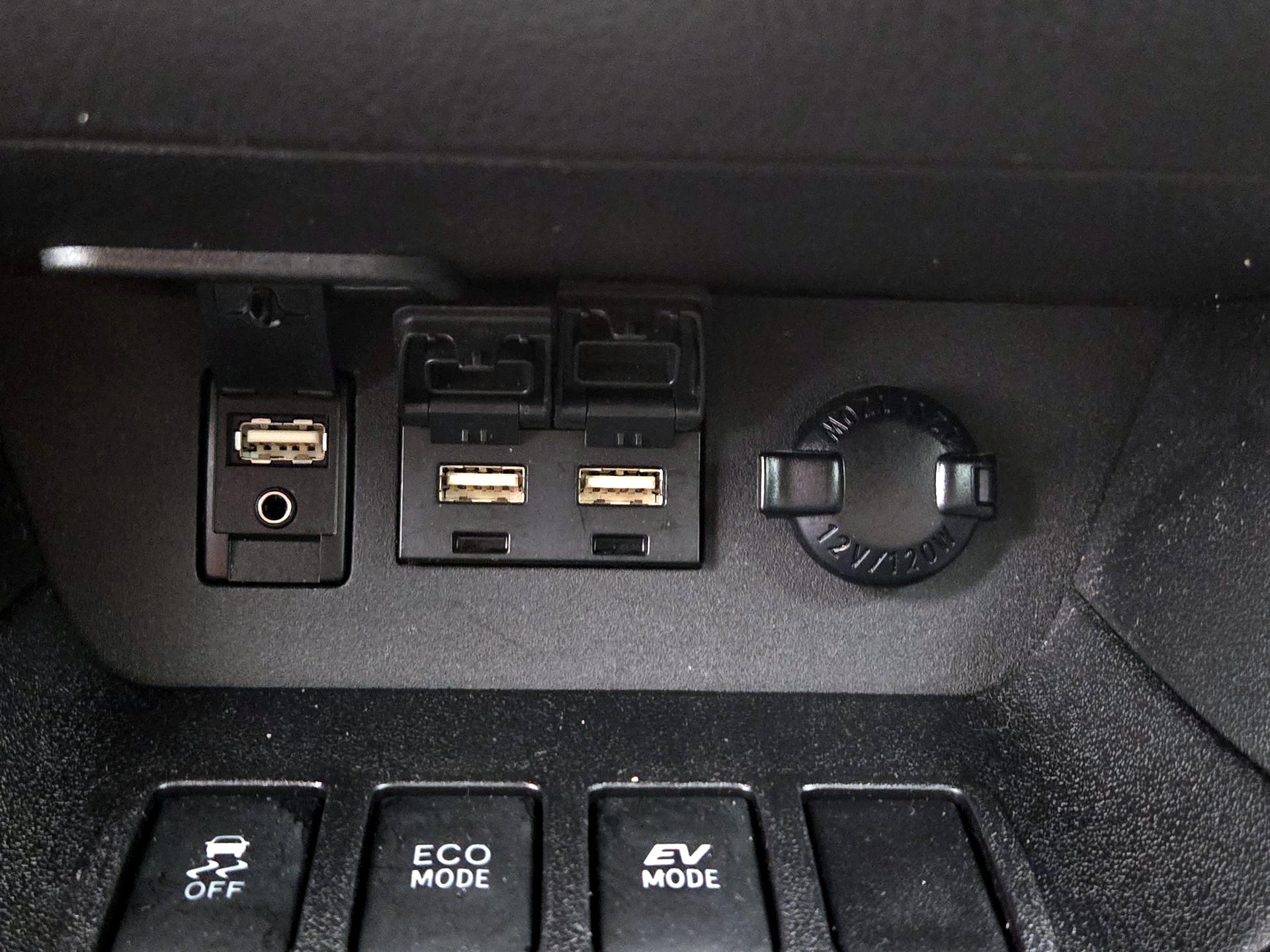 Thumbnail: 2019 Toyota Highlander - 19