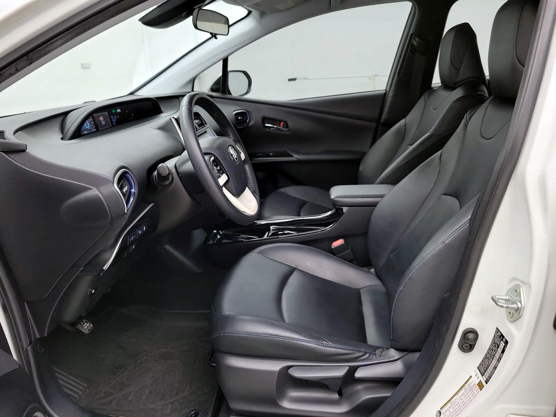 Thumbnail: 2018 Toyota Prius - 11