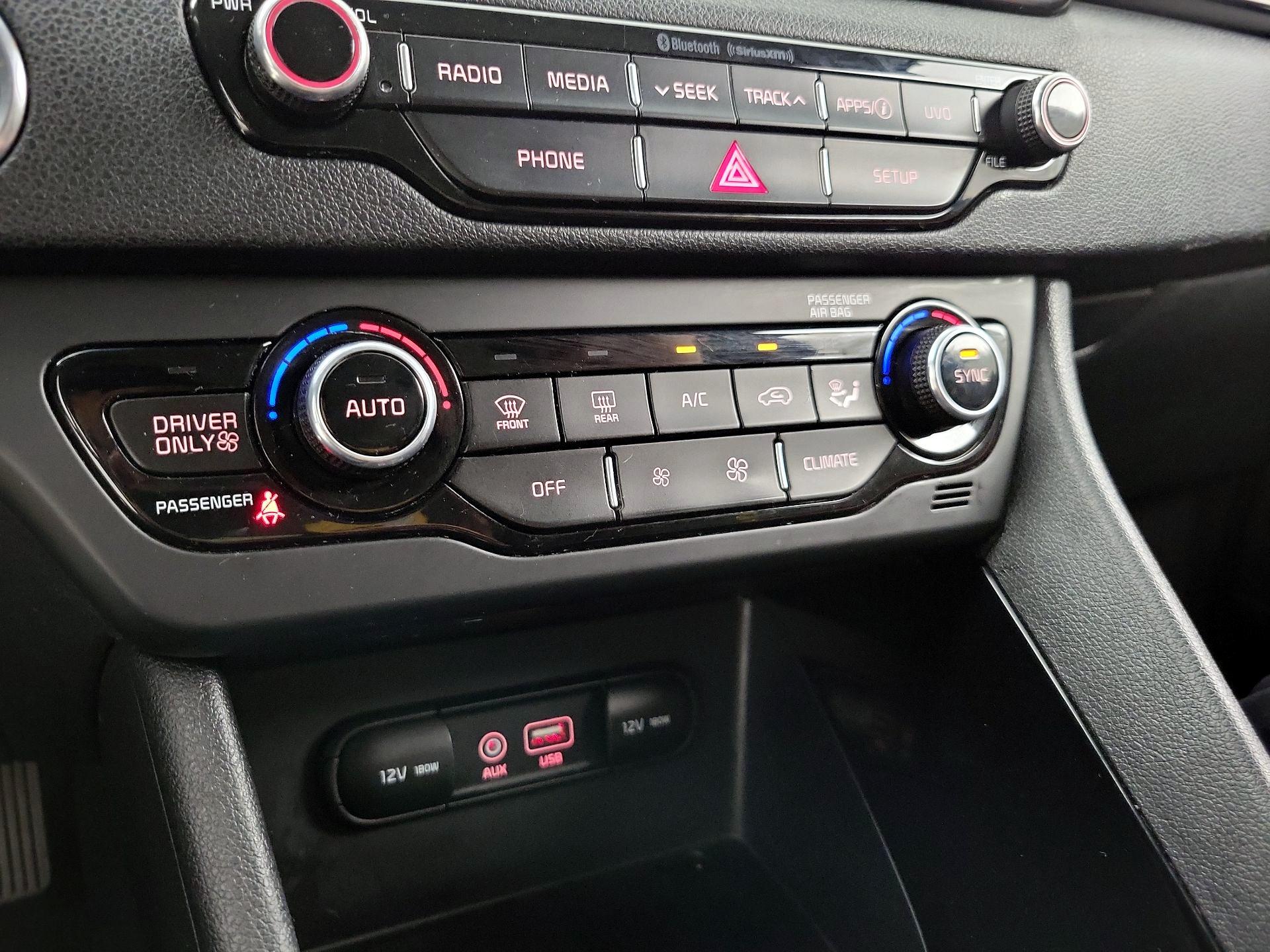 Thumbnail: 2019 Kia Niro - 16