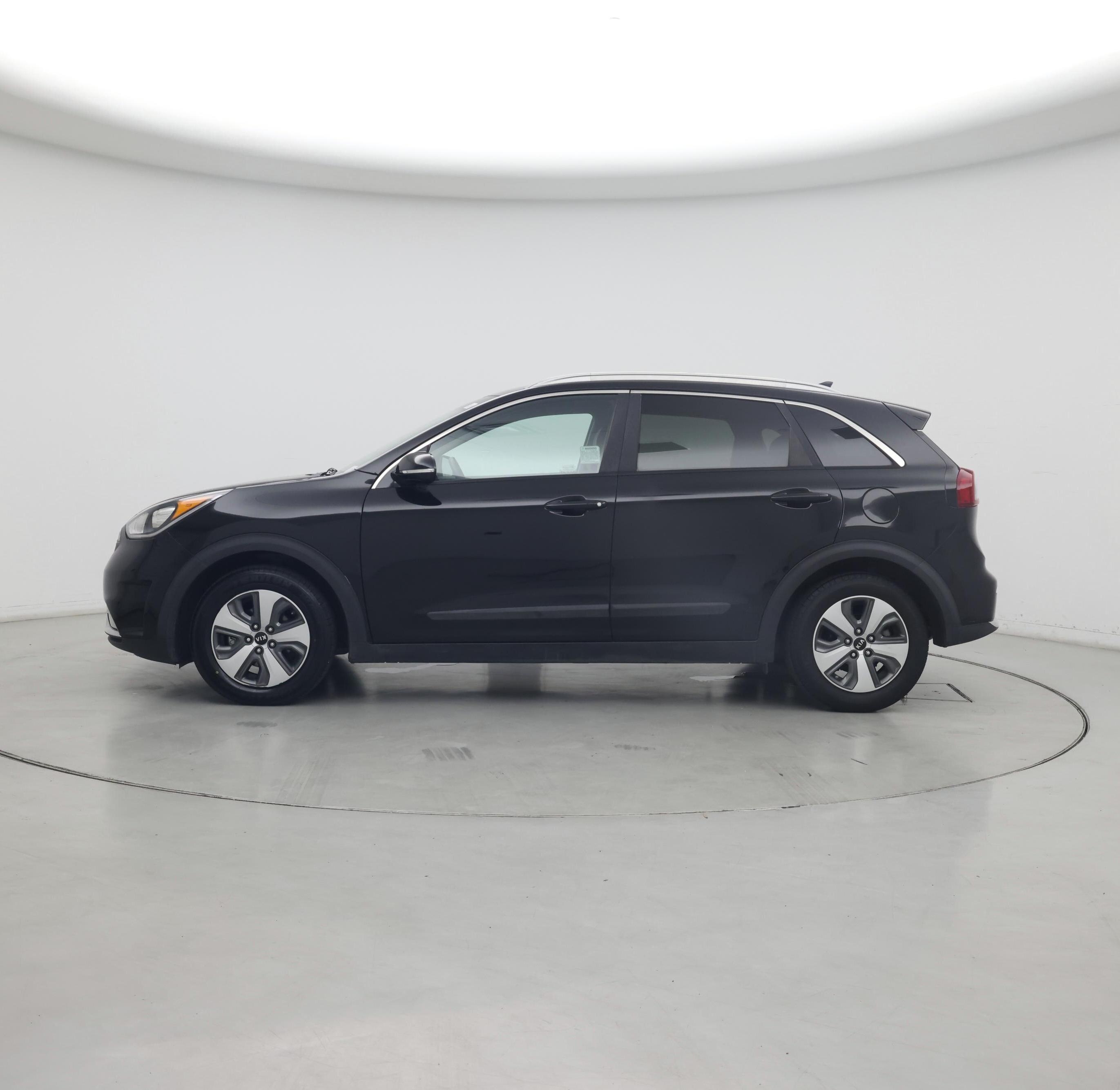 Thumbnail: 2019 Kia Niro - 3