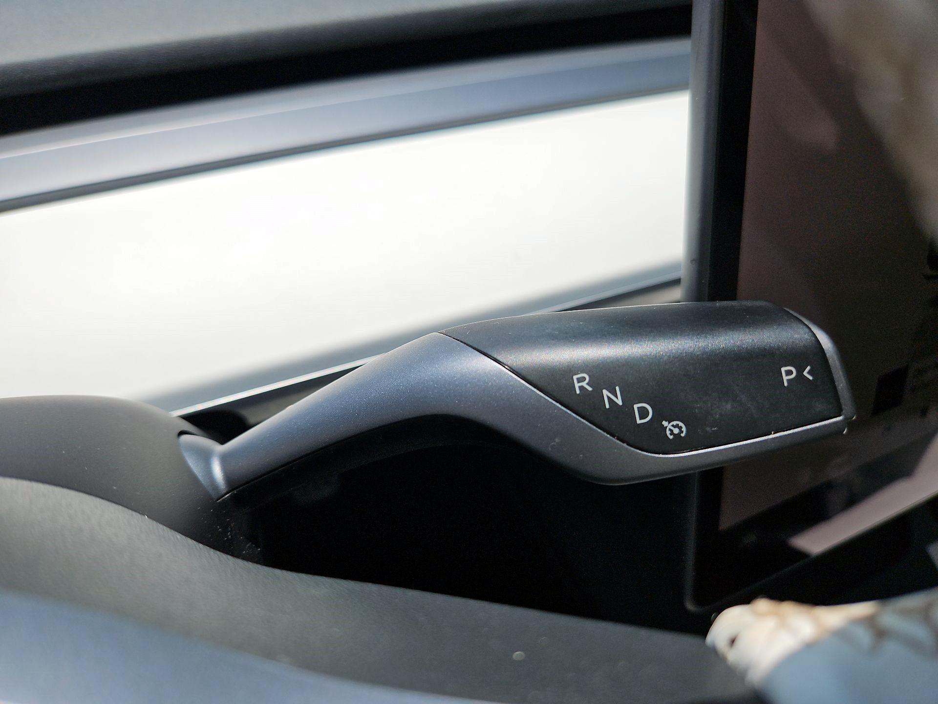 Thumbnail: 2023 Tesla Model 3 - 15