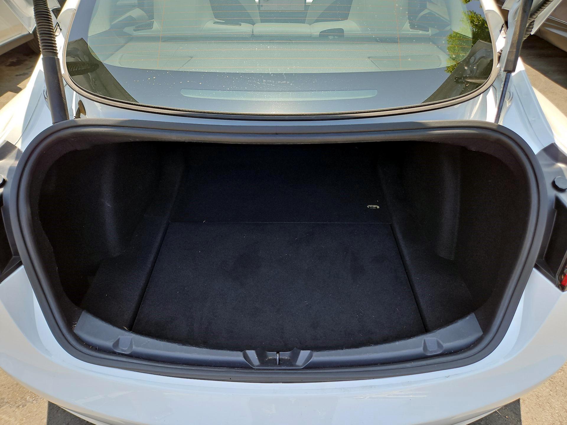 Thumbnail: 2023 Tesla Model 3 - 17