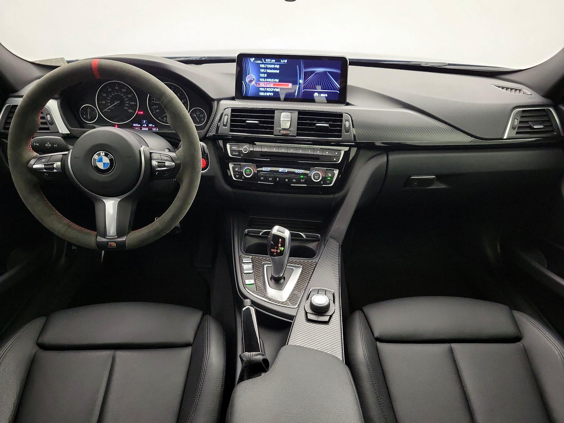 Thumbnail: 2017 BMW 3 Series - 9