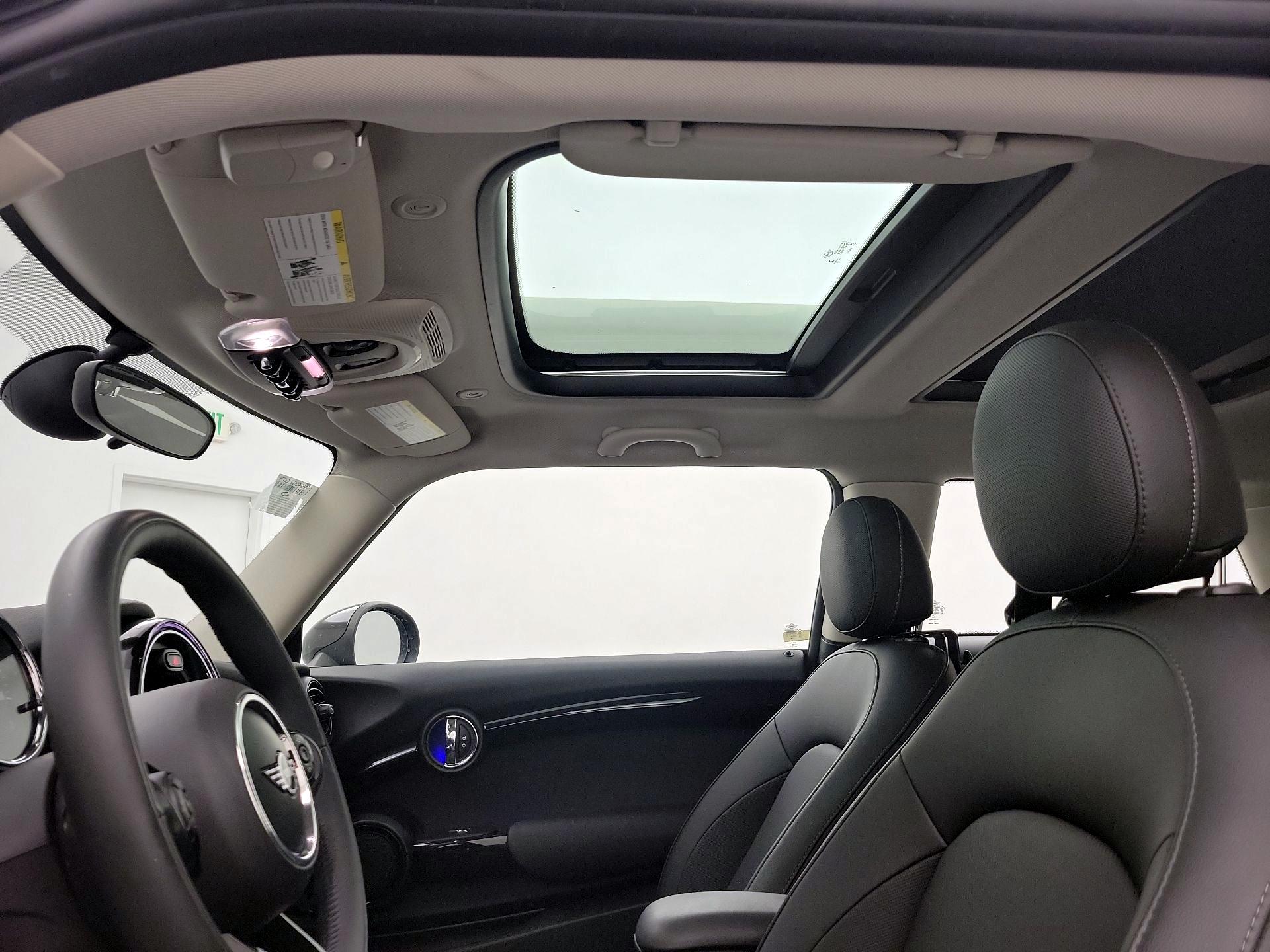 Thumbnail: 2019 MINI Cooper Hardtop - 19