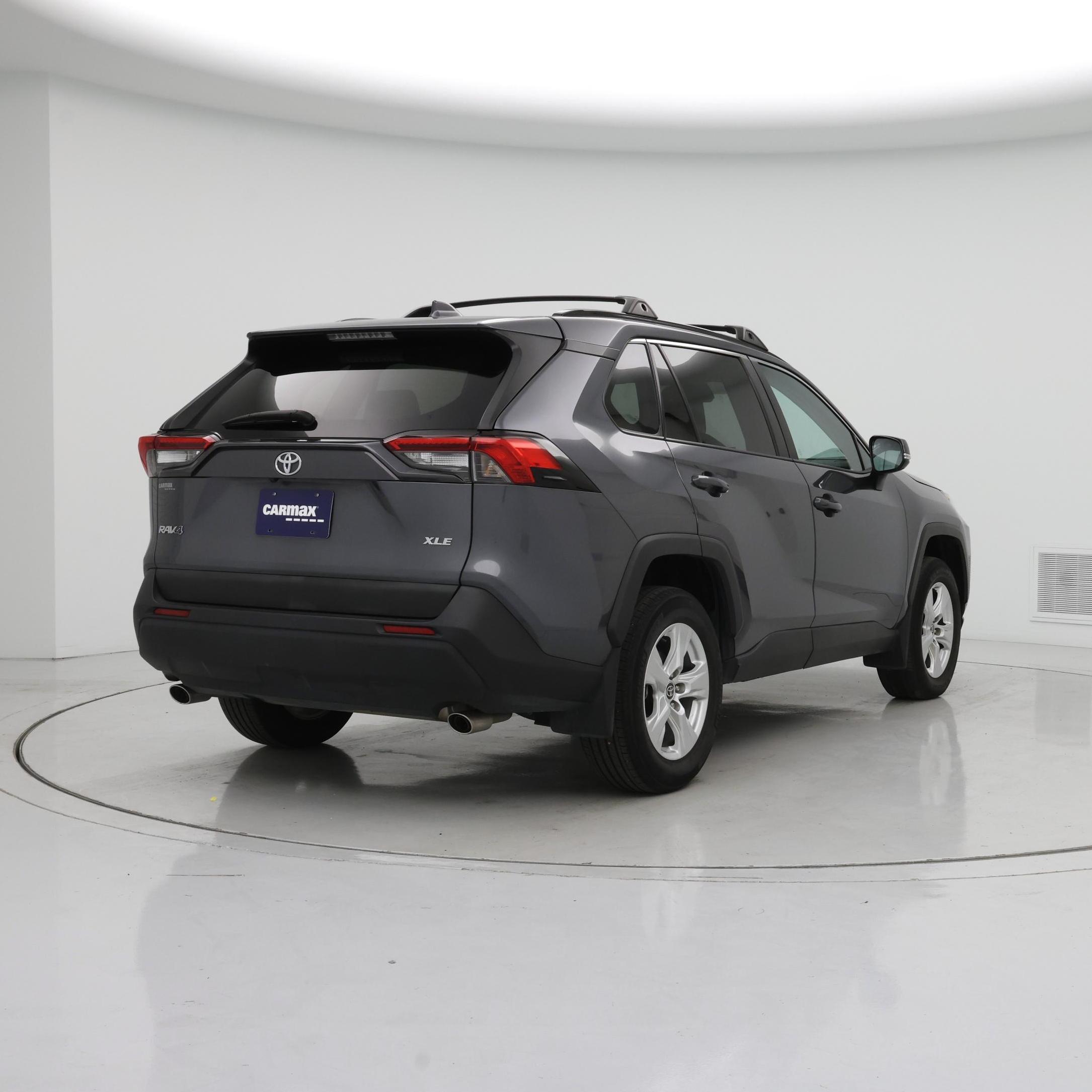 Thumbnail: 2021 Toyota RAV4 - 8