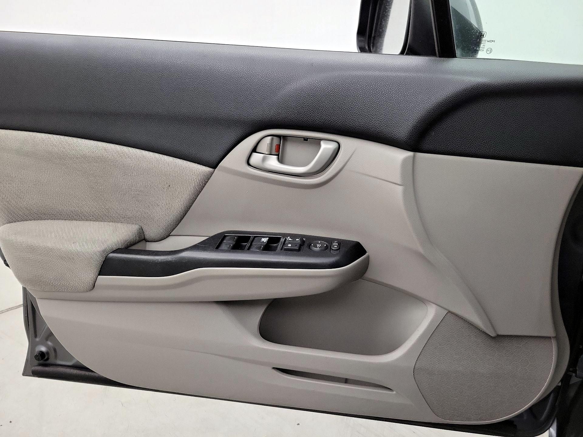 Thumbnail: 2013 Honda Civic - 12