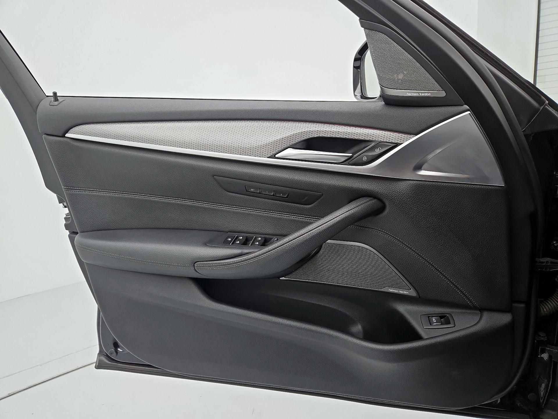 Thumbnail: 2019 BMW 5 Series - 12
