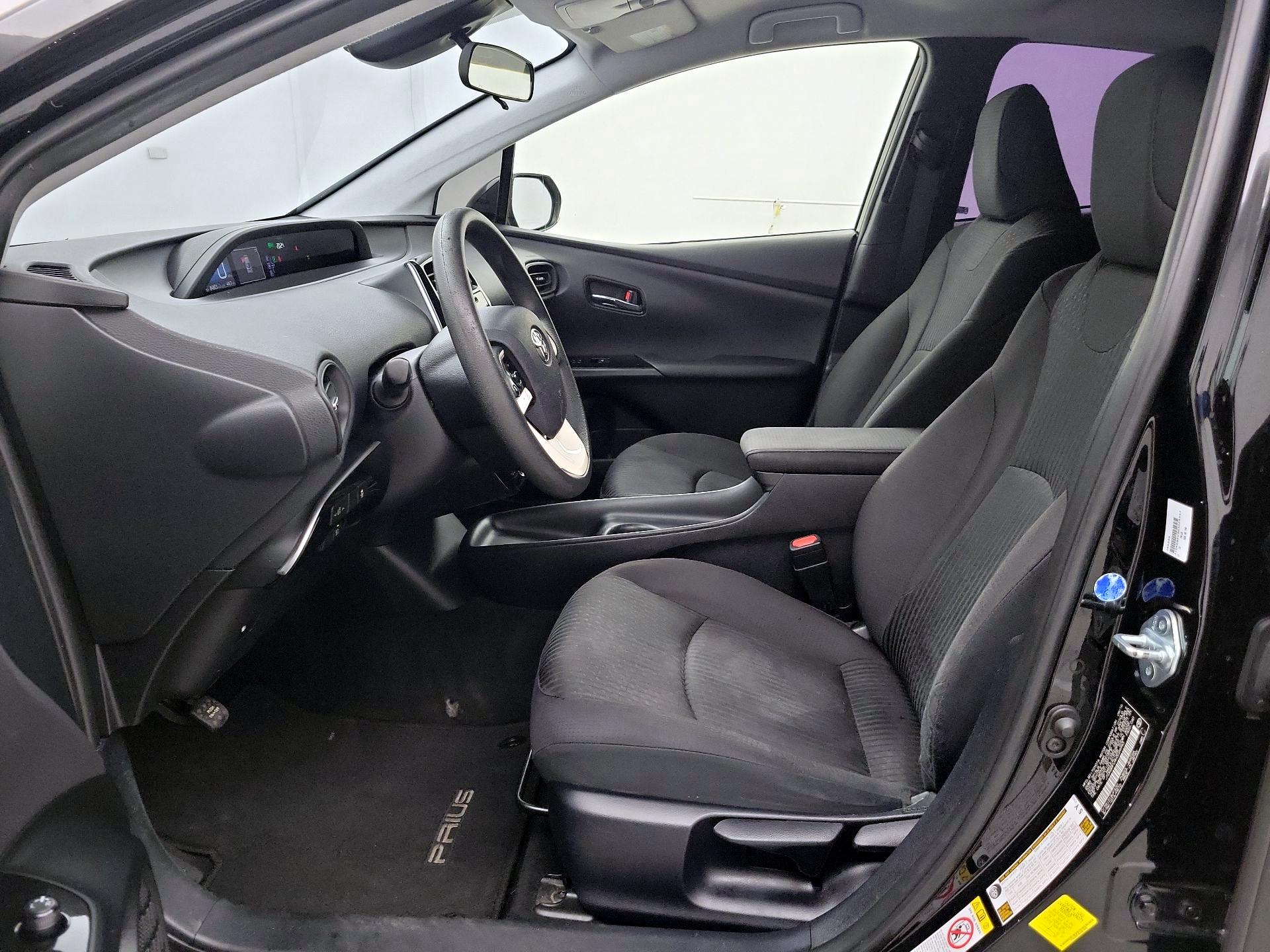 Thumbnail: 2017 Toyota Prius - 11
