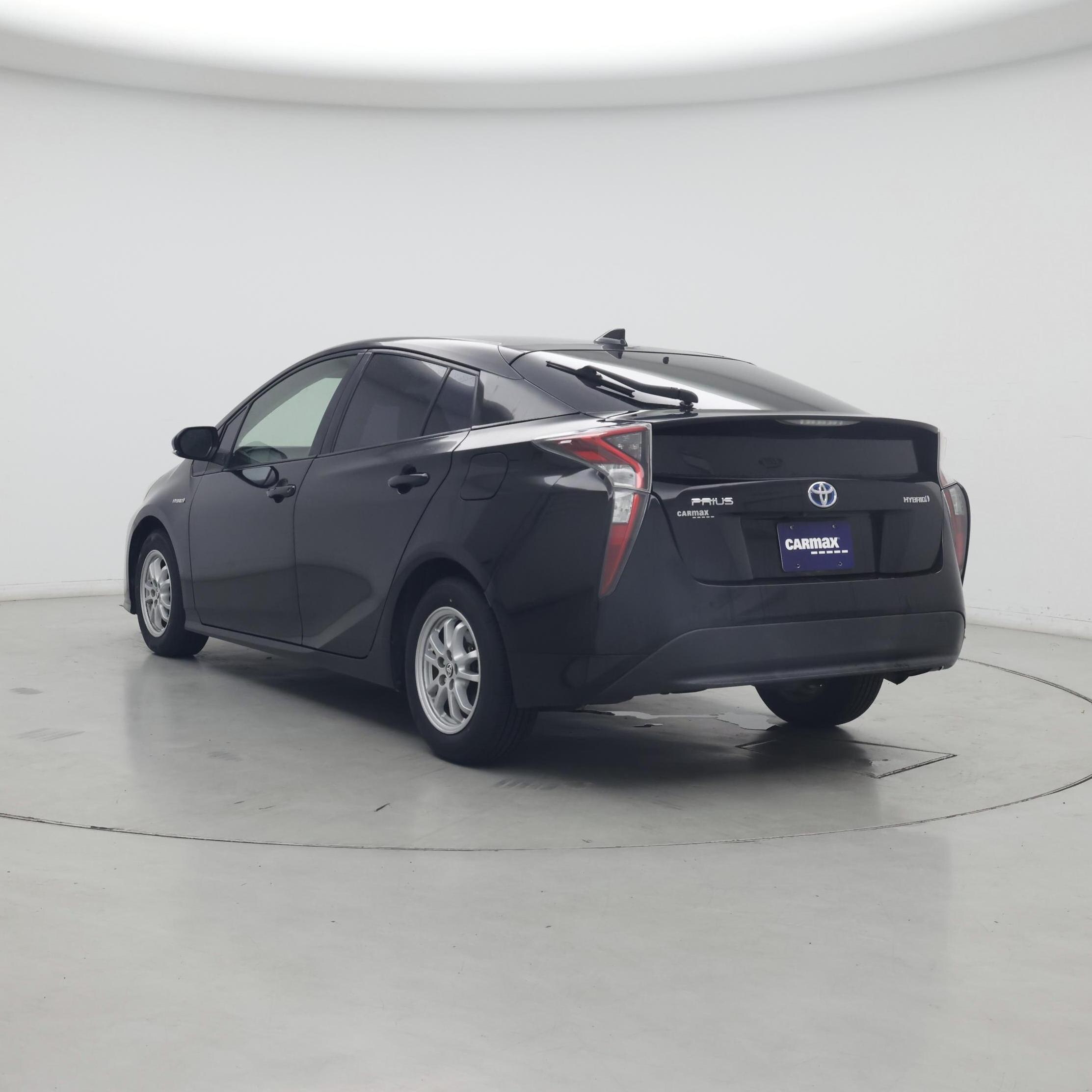 Thumbnail: 2017 Toyota Prius - 2