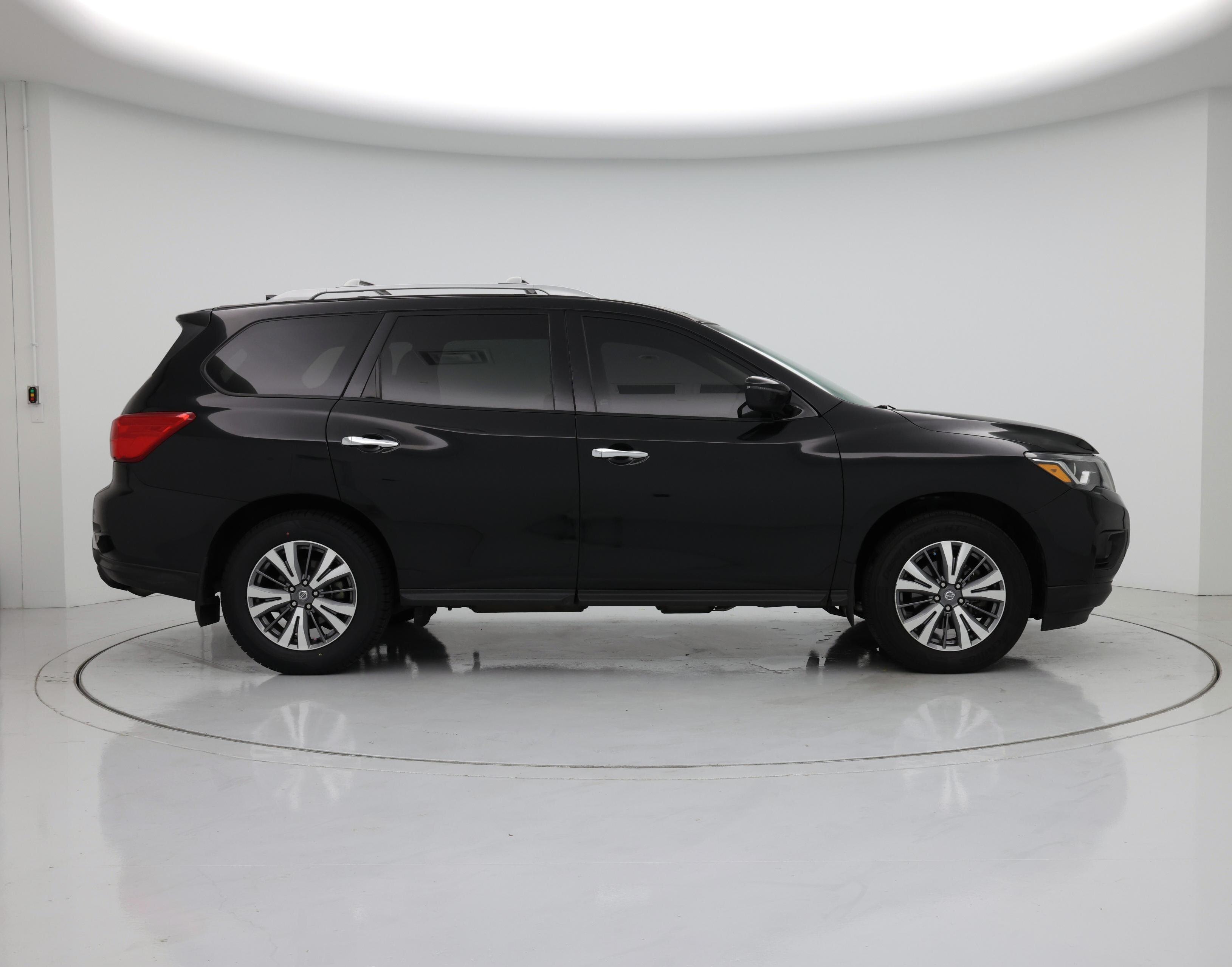 Thumbnail: 2020 Nissan Pathfinder - 7
