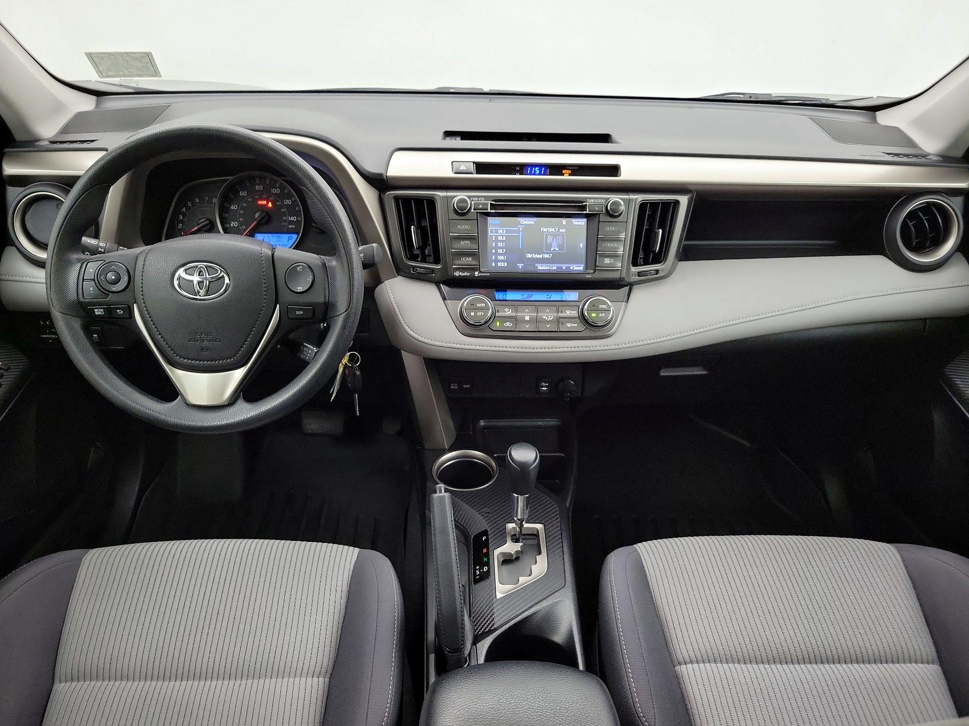 Thumbnail: 2015 Toyota RAV4 - 9