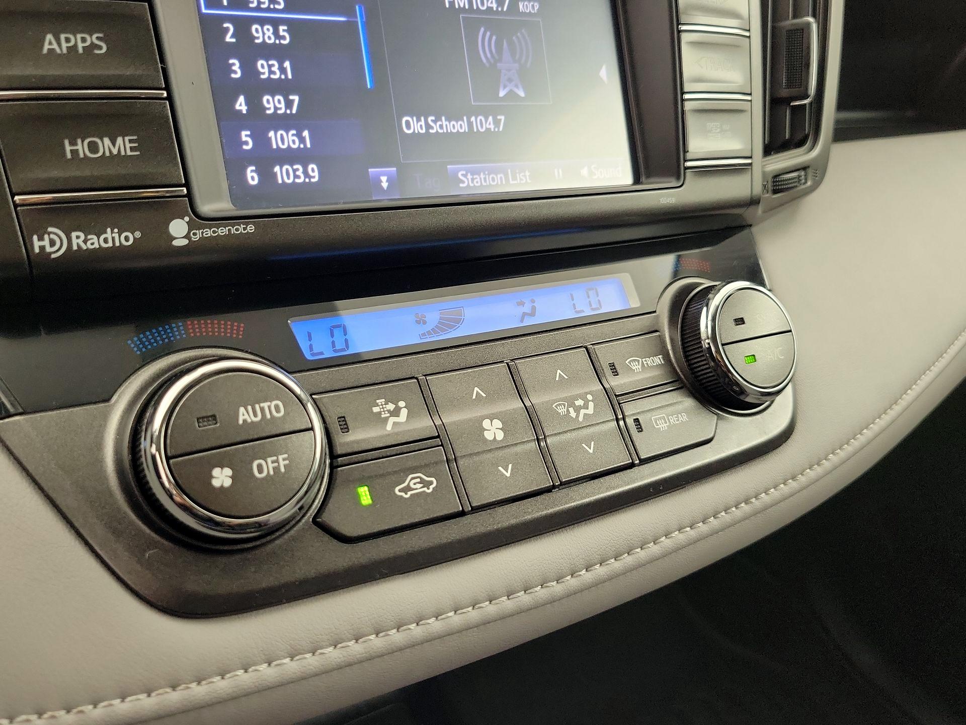 Thumbnail: 2015 Toyota RAV4 - 17