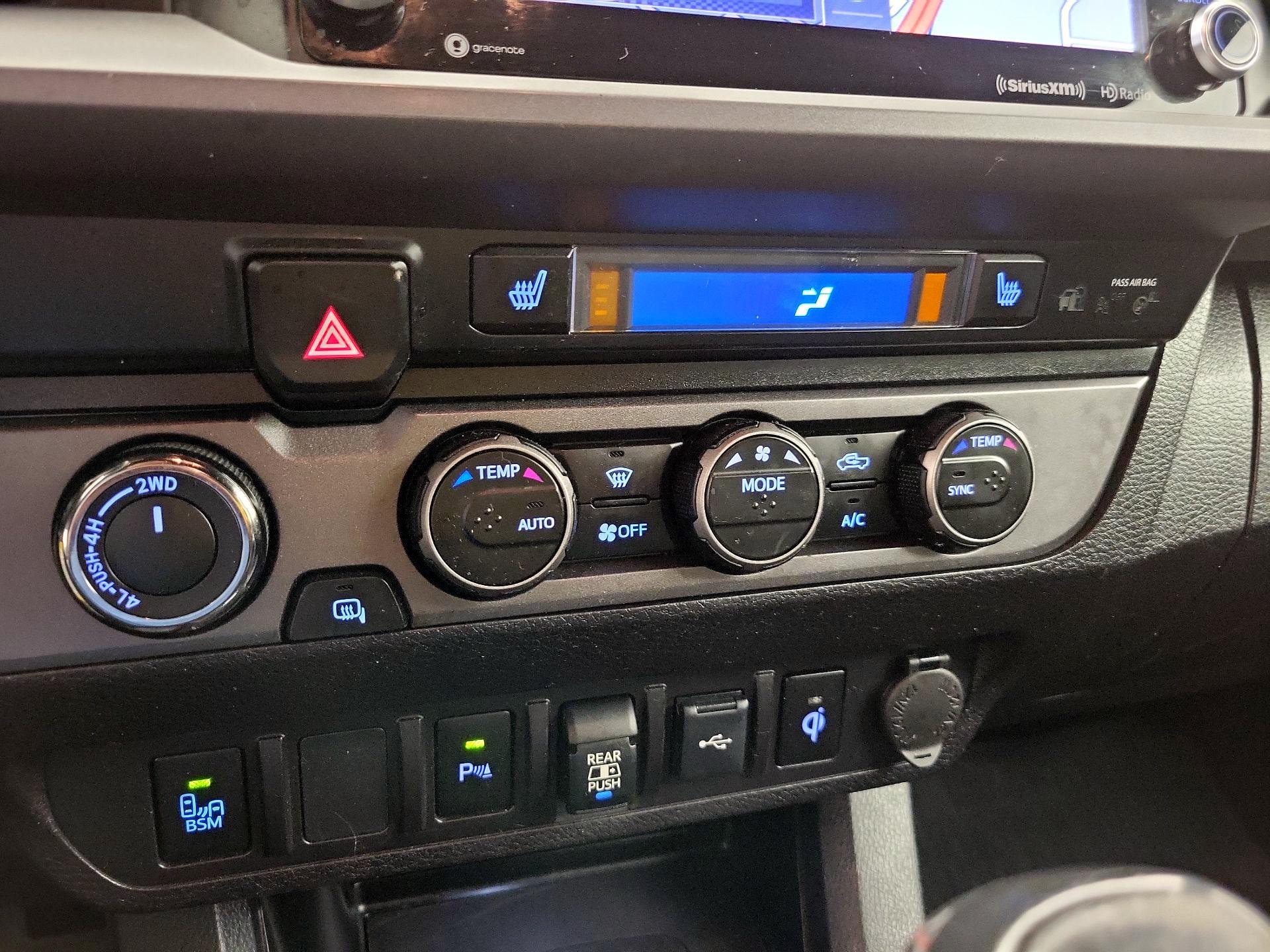Thumbnail: 2021 Toyota Tacoma - 17