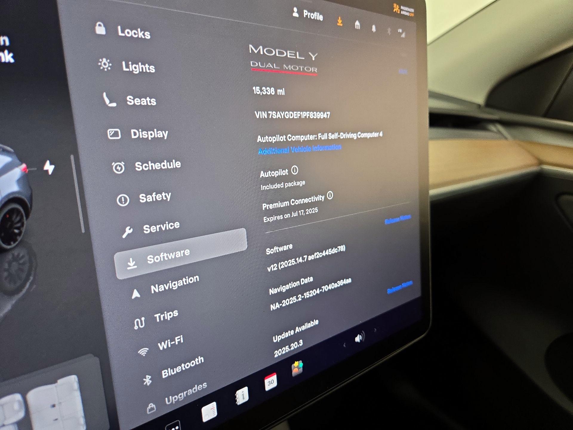 Thumbnail: 2023 Tesla Model Y - 13