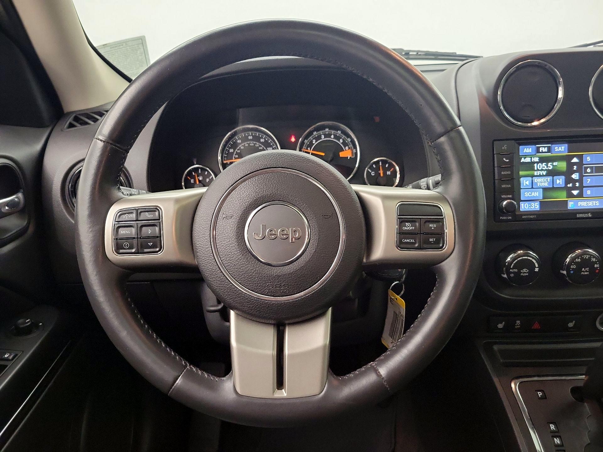 Thumbnail: 2015 Jeep Patriot - 10