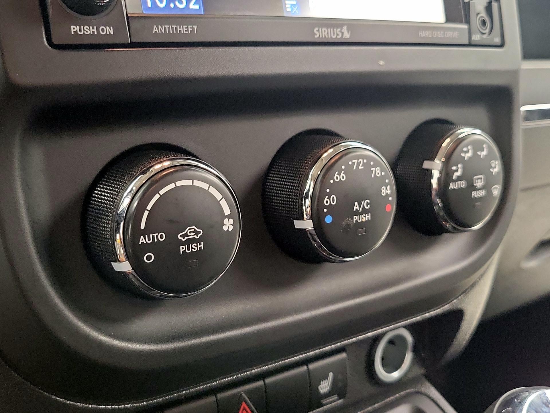 Thumbnail: 2015 Jeep Patriot - 14
