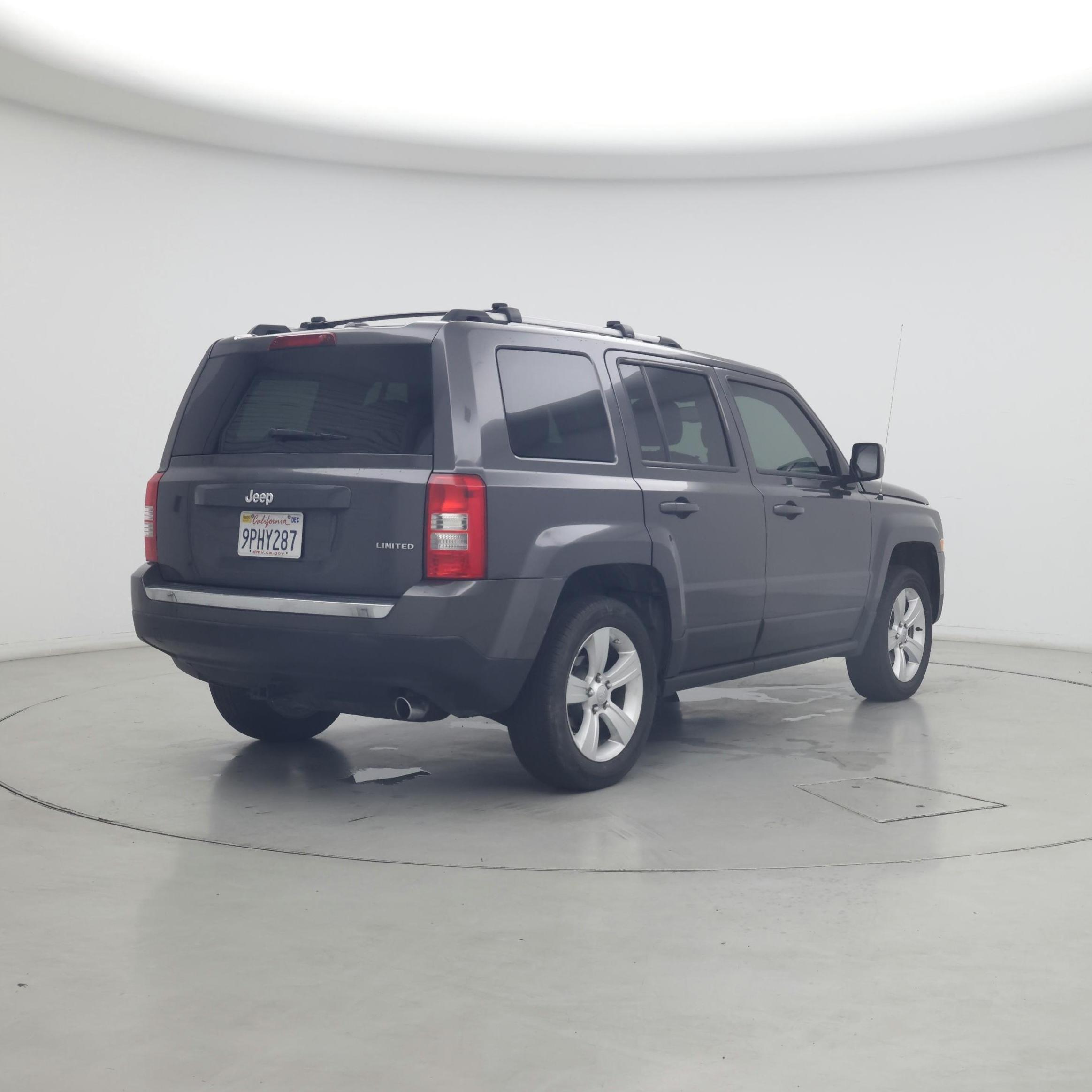 Thumbnail: 2015 Jeep Patriot - 8